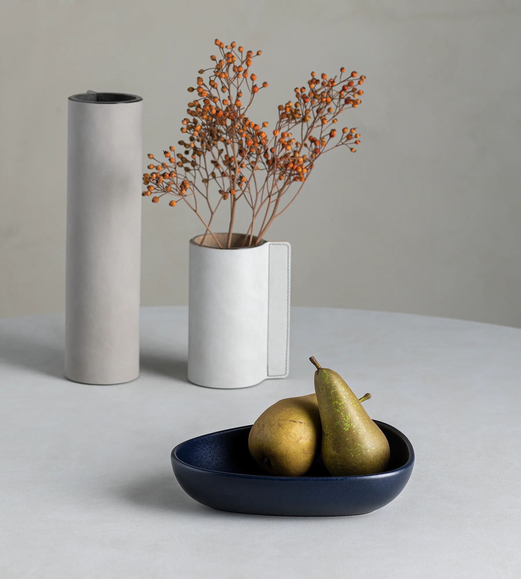 Curve Stoneware 深盘 19x22cm, 海军蓝 LIND DNA