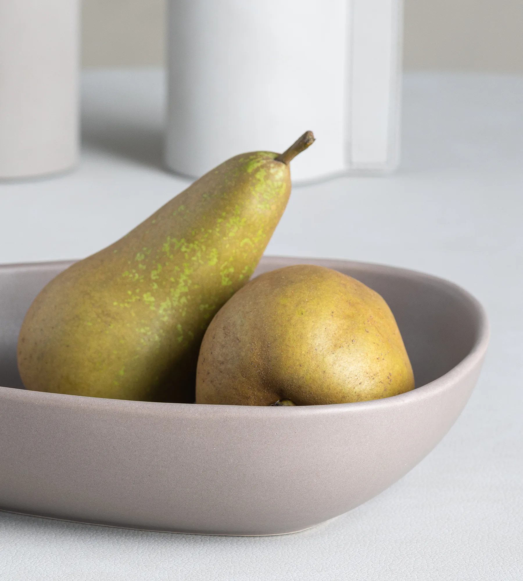 Curve Stoneware 深盘 19x22cm, 暖灰色 LIND DNA