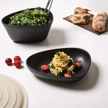 Curve Stoneware 碗 中号 20x22cm - 黑色 - LIND DNA