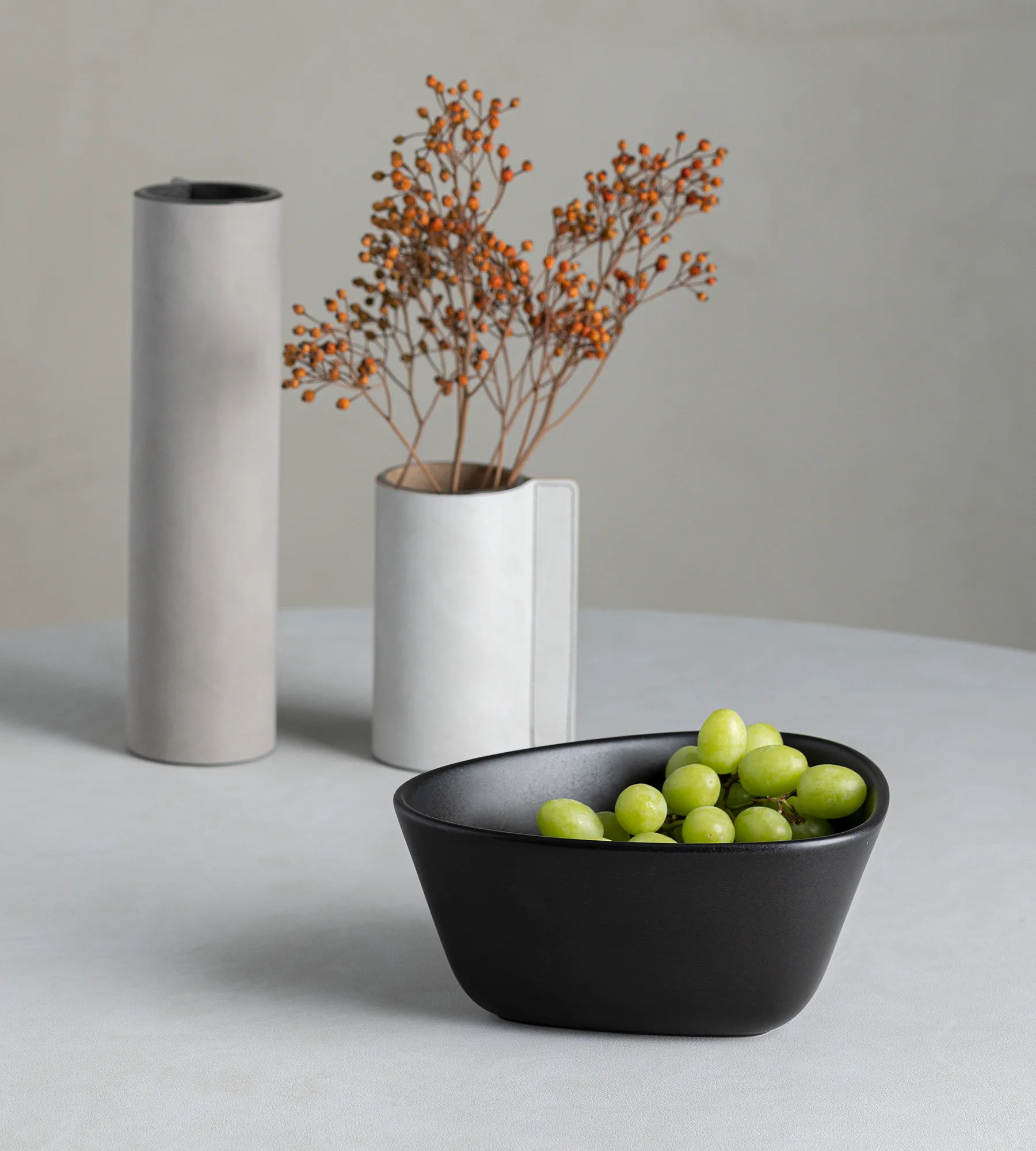 Curve Stoneware 碗 中号 20x22cm, 黑色 LIND DNA
