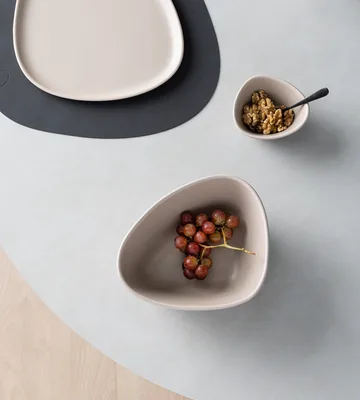 Curve Stoneware 碗 中号 20x22cm - 沙色 - LIND DNA