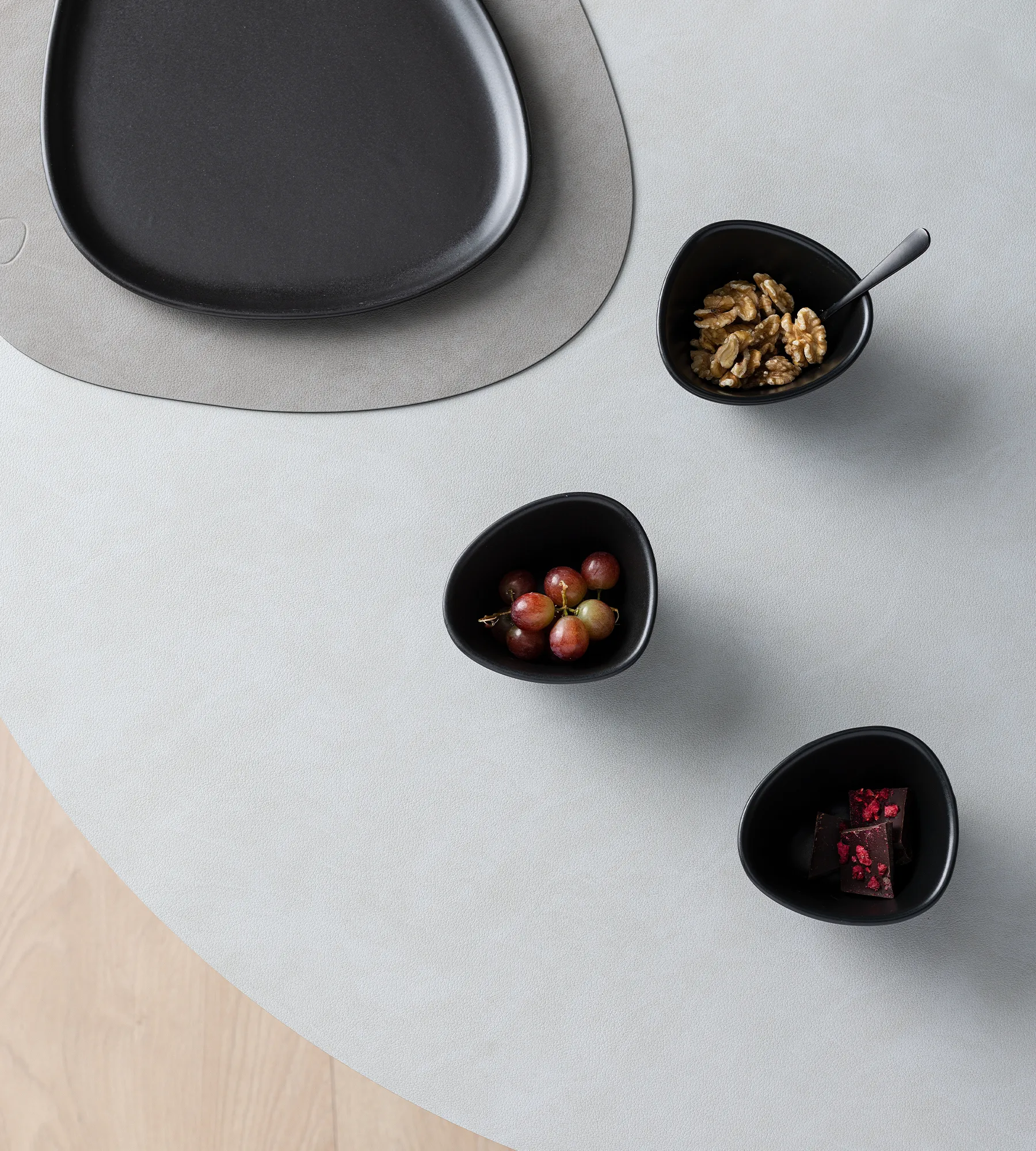 Curve Stoneware 碗  S 10x11 cm, 黑色 LIND DNA