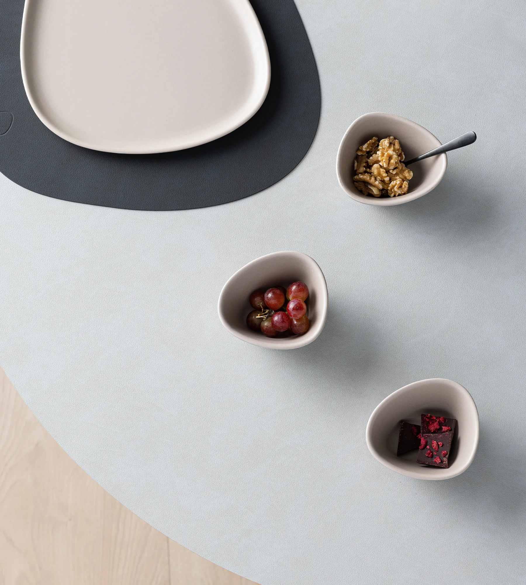 Curve Stoneware 碗  S 10x11 cm, 沙色 LIND DNA