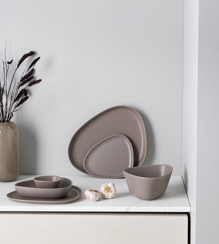 Curve Stoneware serving 碟 30x35 cm, Warm 灰色 LIND DNA