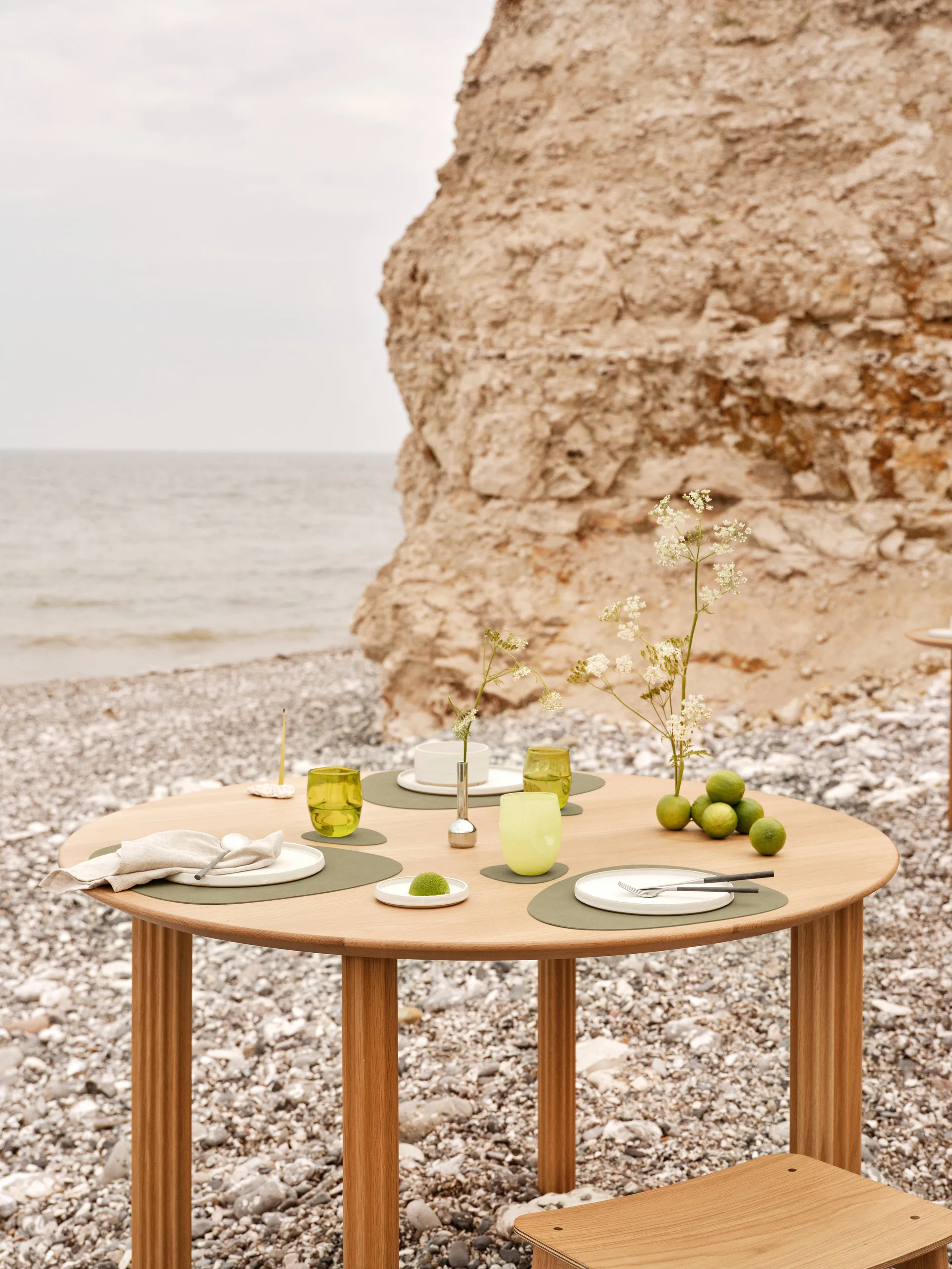 Nupo 杯垫 curve, Herbal dust LIND DNA