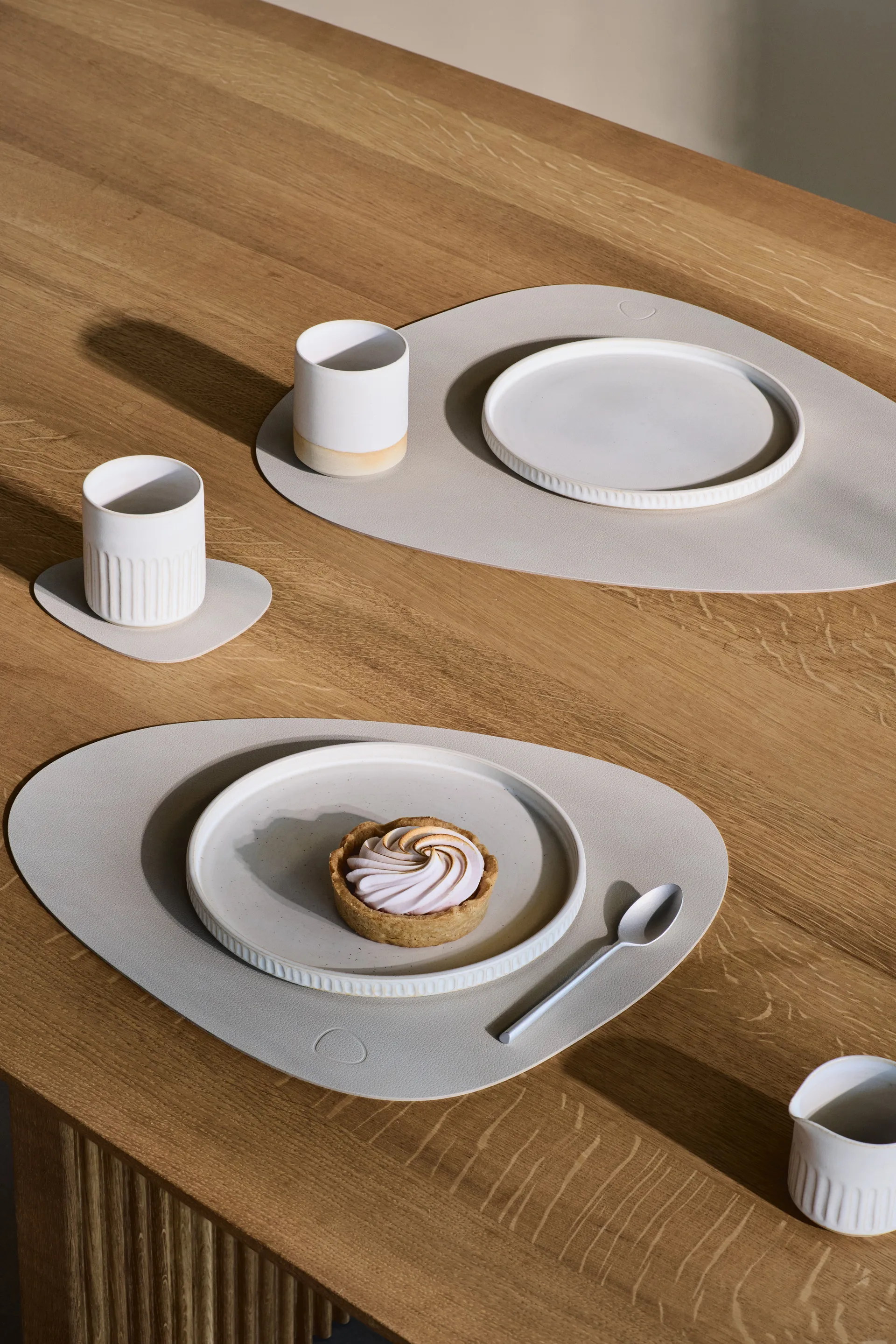 Nupo 餐垫 curve M, Oyster 白色 LIND DNA