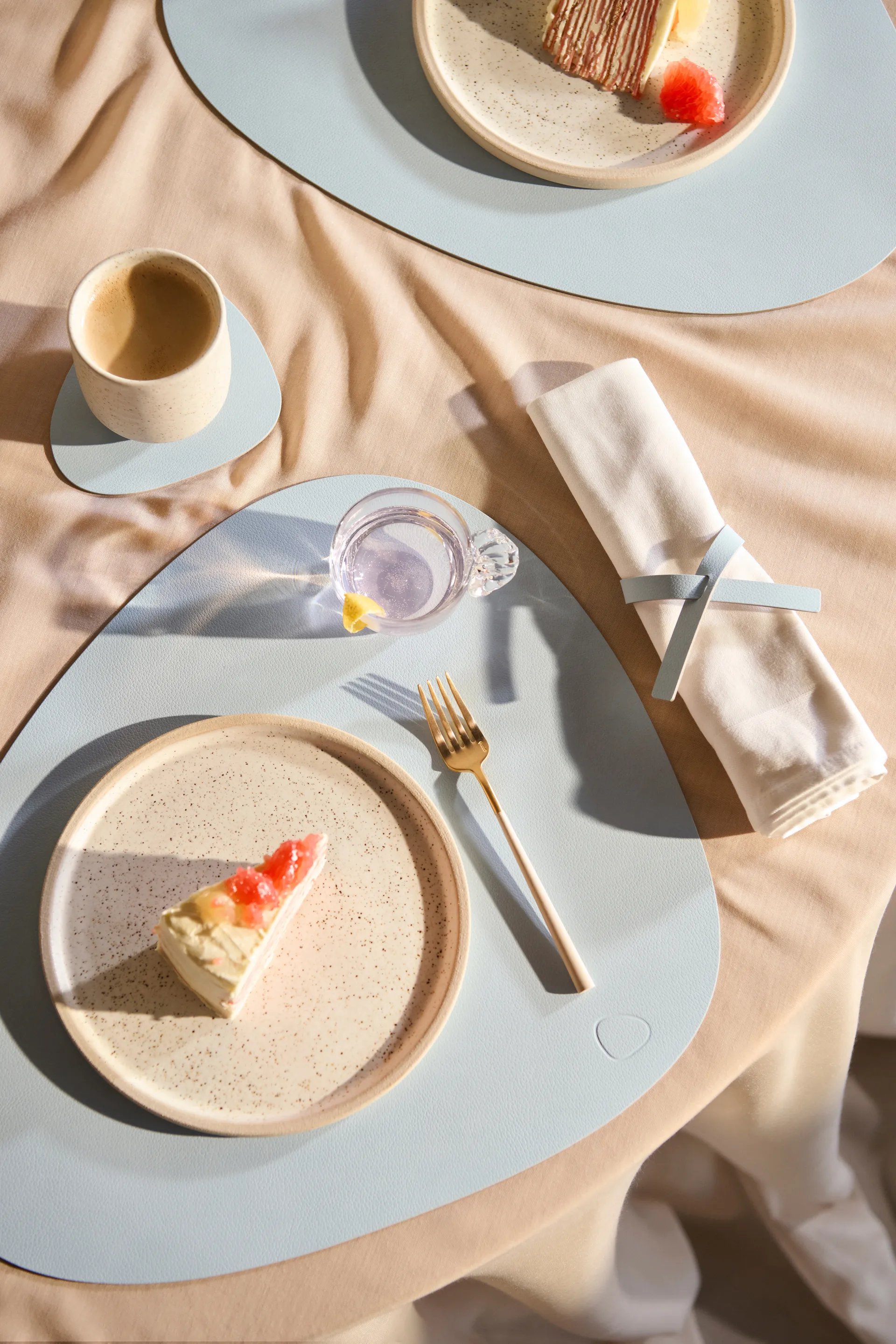 Nupo 弧形杯垫, Soft sky LIND DNA