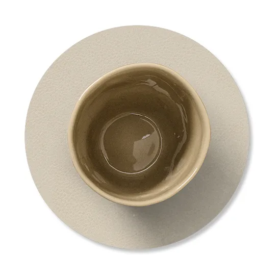 Serene 圆形杯垫 Ø10cm, 奶油色 LIND DNA