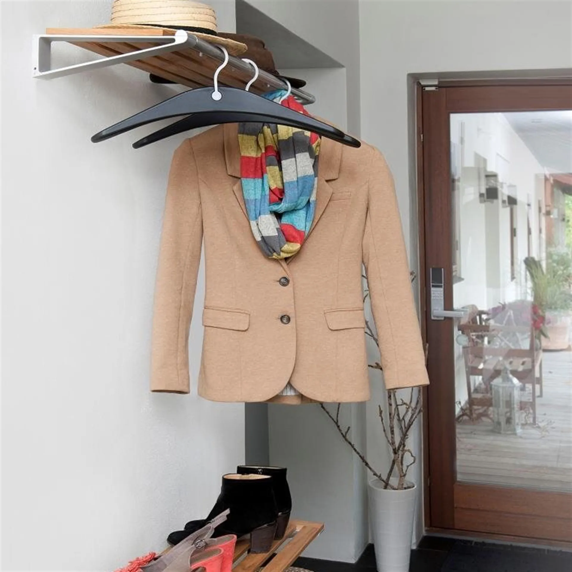 Knax hat shelf, oiled oak LoCa