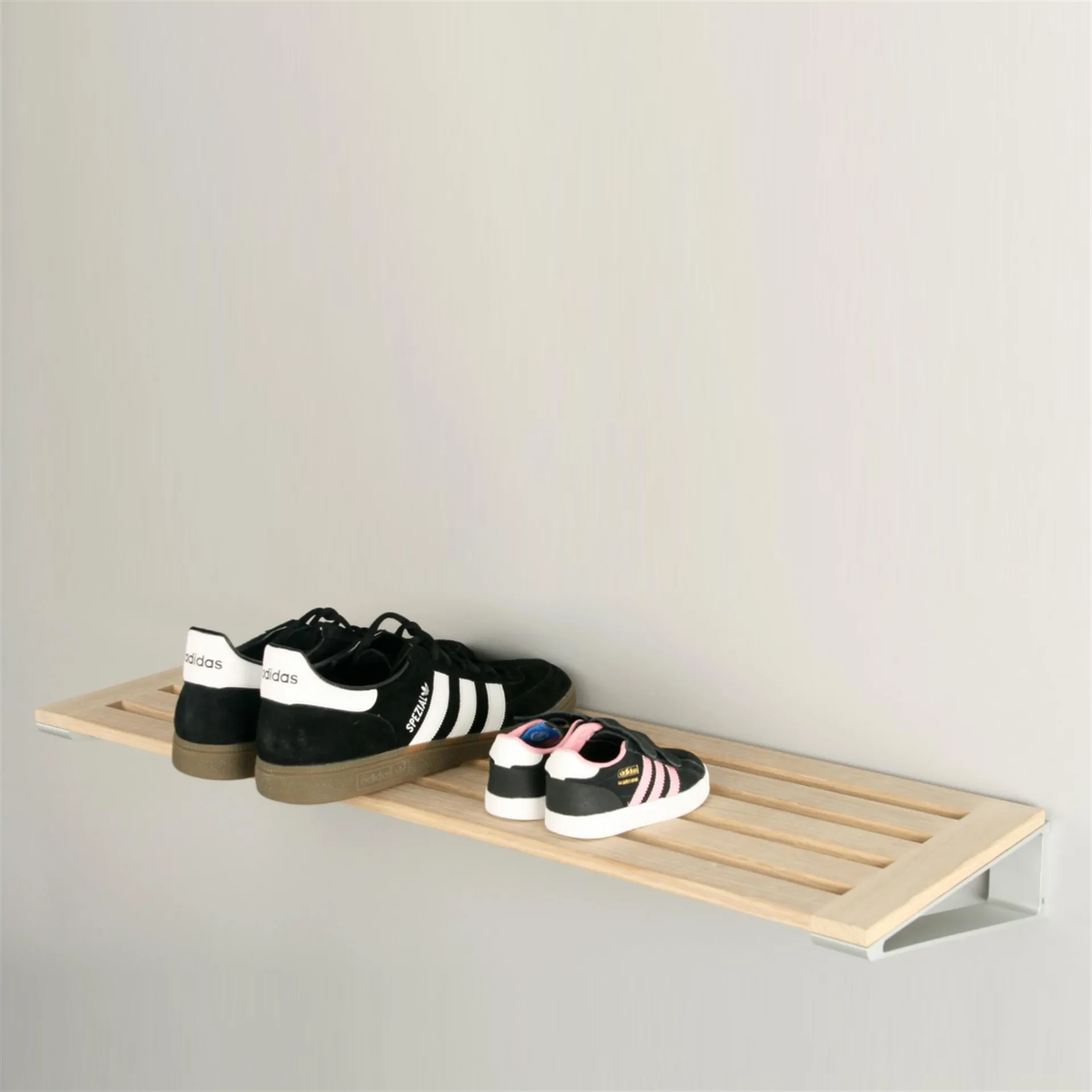 Knax shoe shelf, soaped oak LoCa