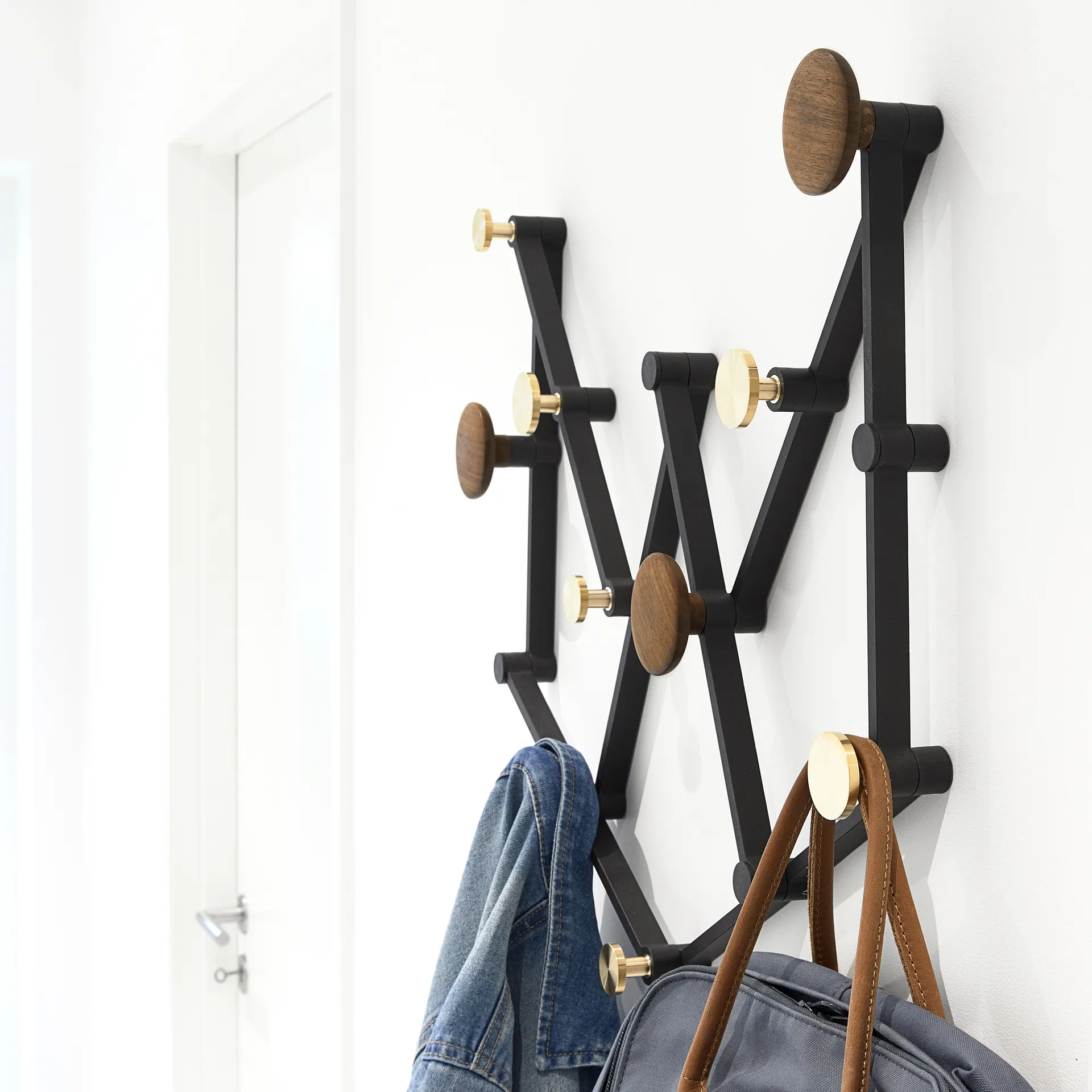 X•TEND hanger, wallnut LoCa