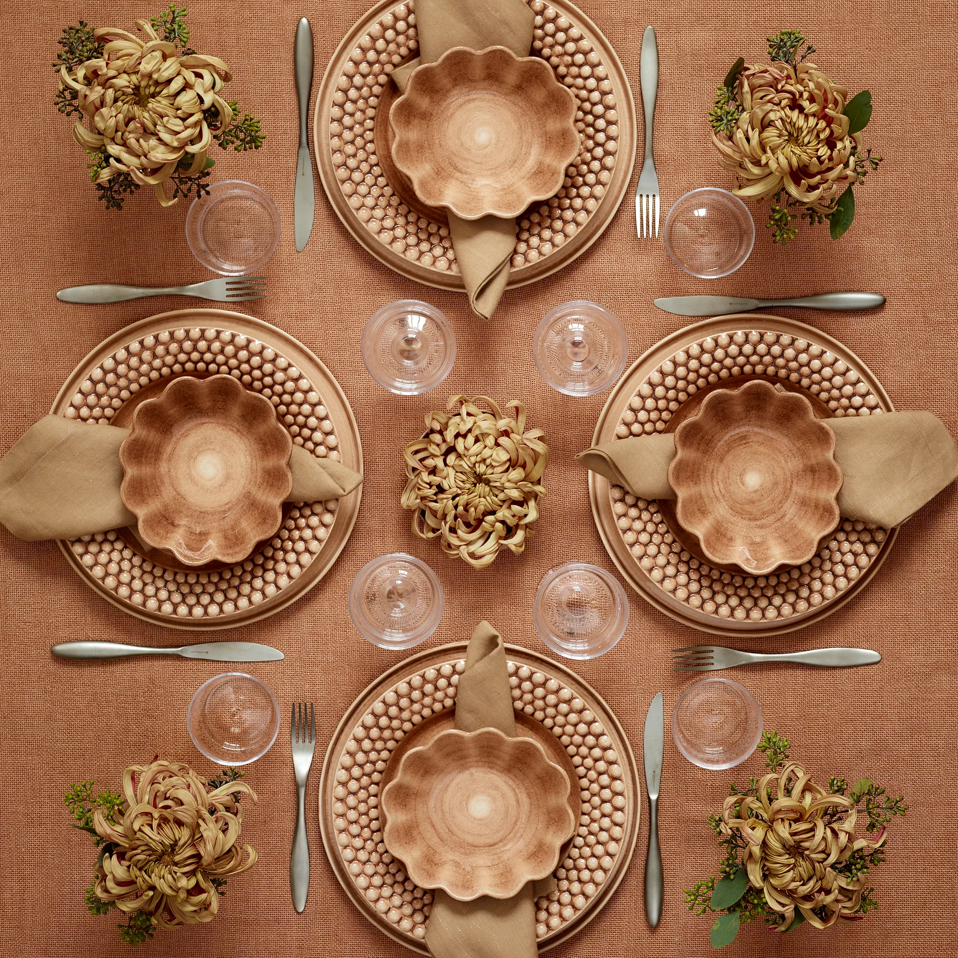 Bubbles 盘子 28 cm, cinnamon Mateus