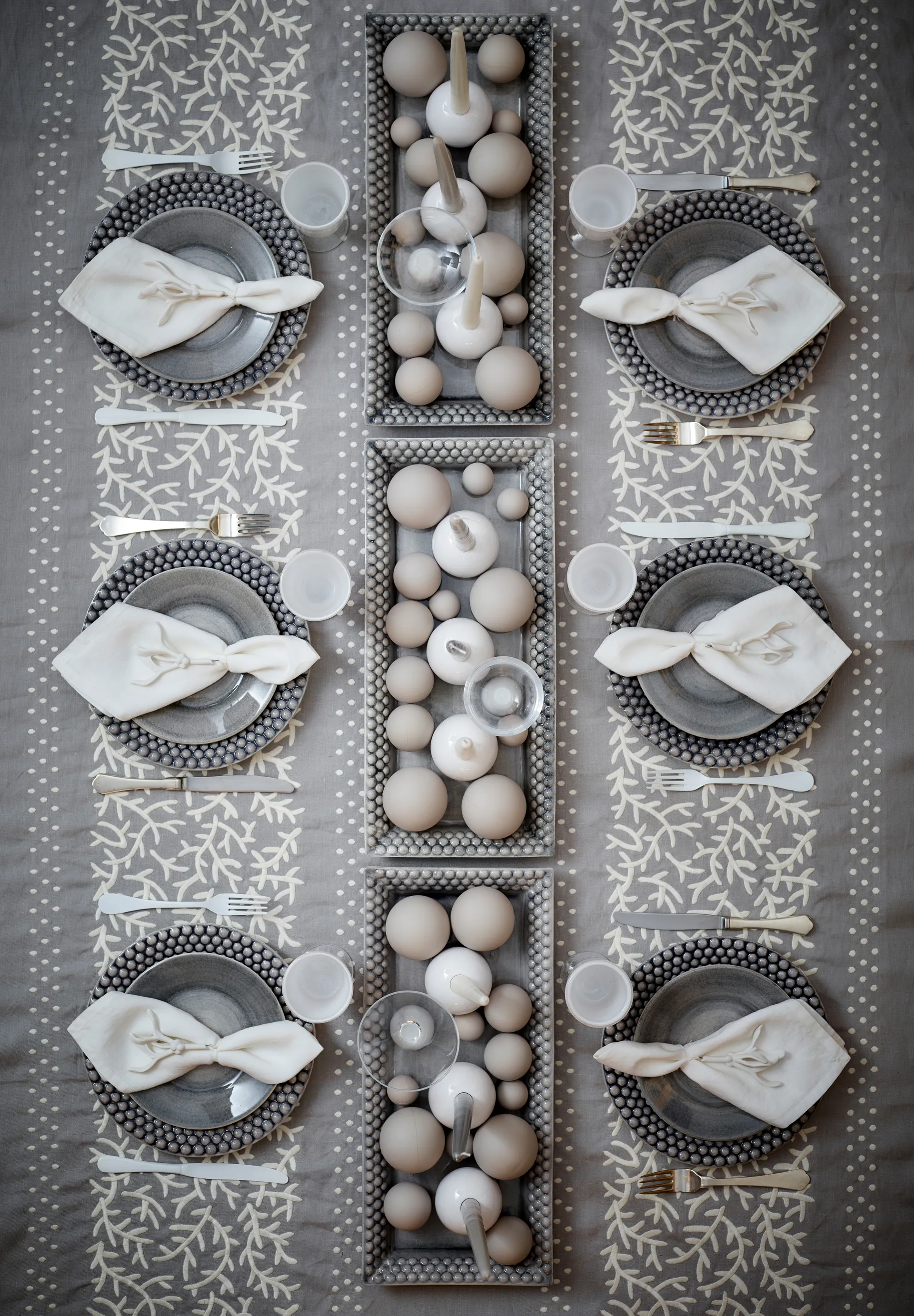 Bubbles 盘子 28 cm, 灰色 Mateus