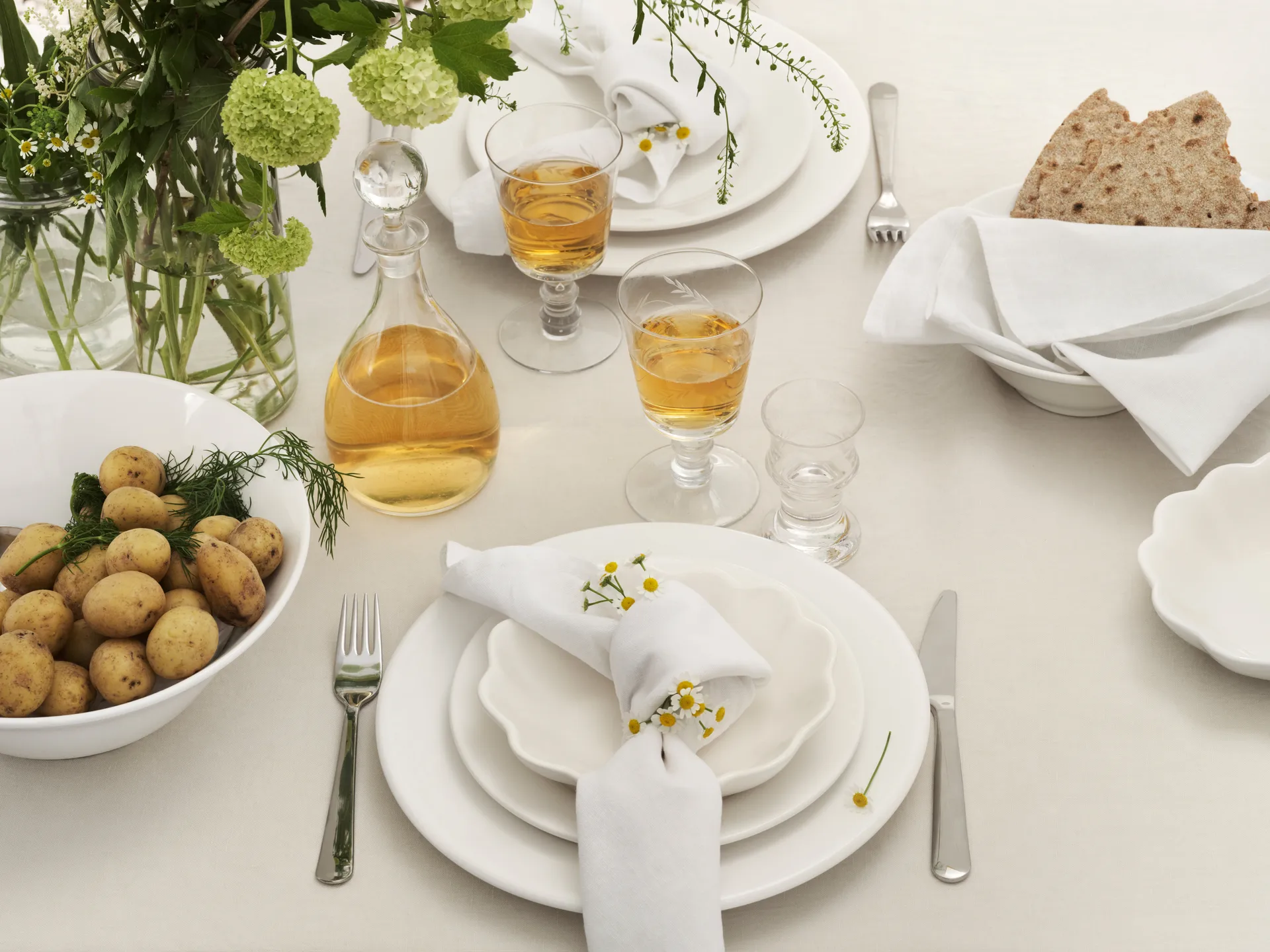 Oyster 碗  16x18 cm, 白色 Mateus