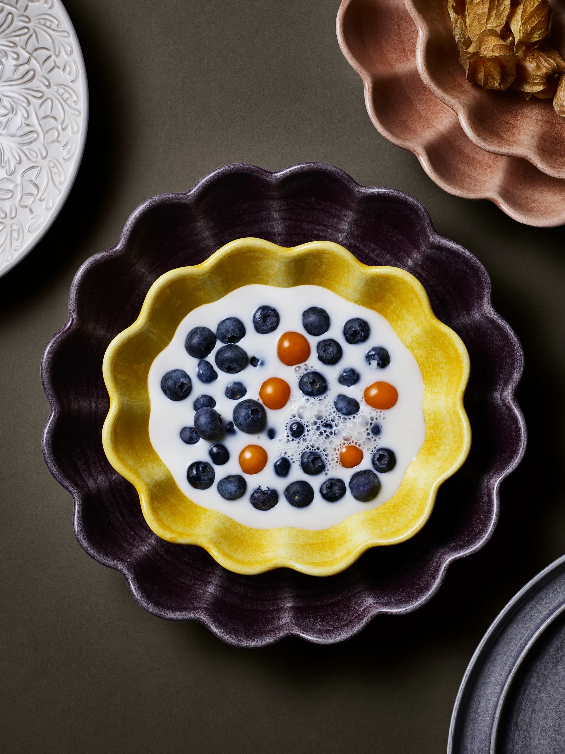 Oyster 碗  Ø24 cm, Plum Mateus