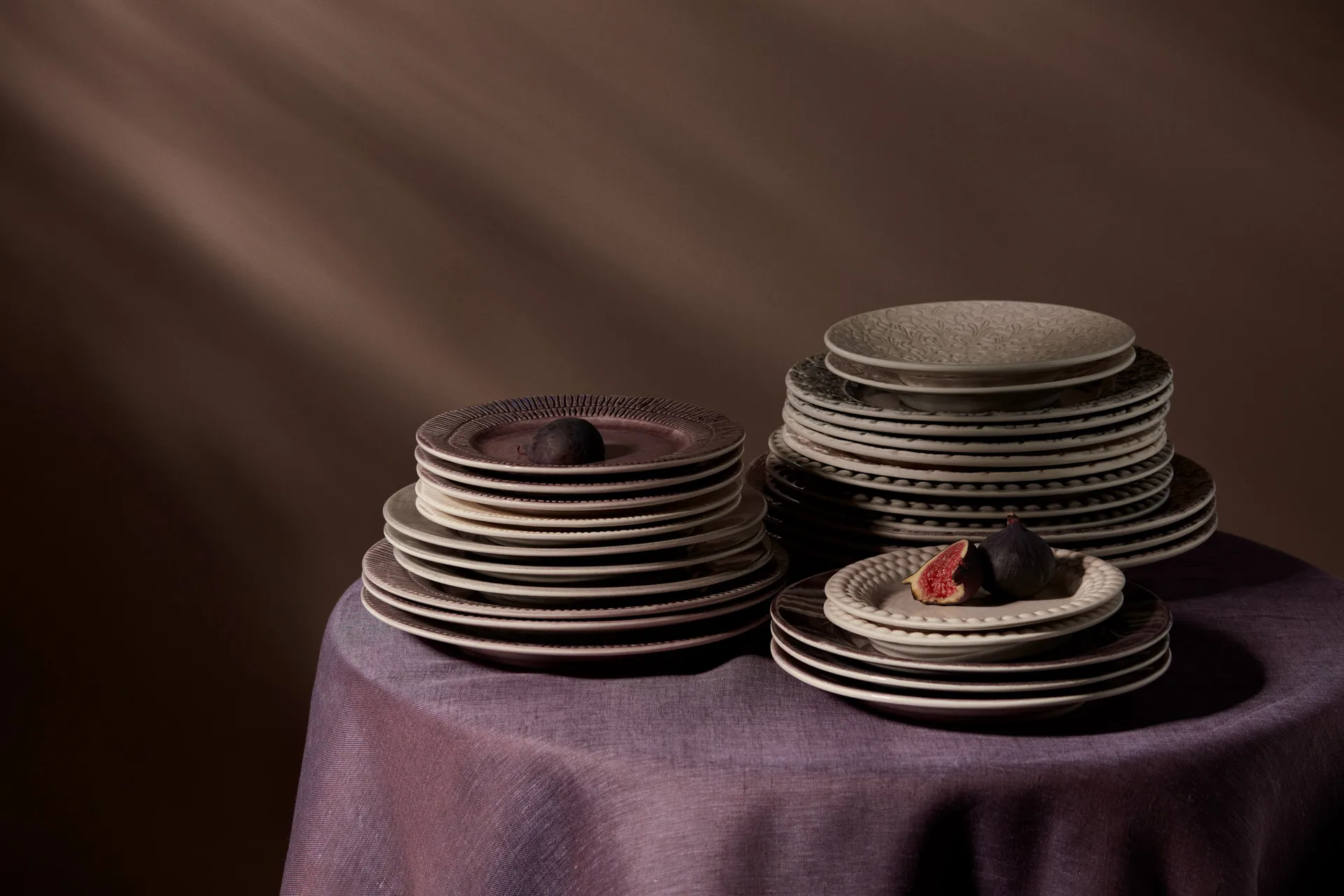 Stripes 盘 Ø21cm, 李子色 Mateus