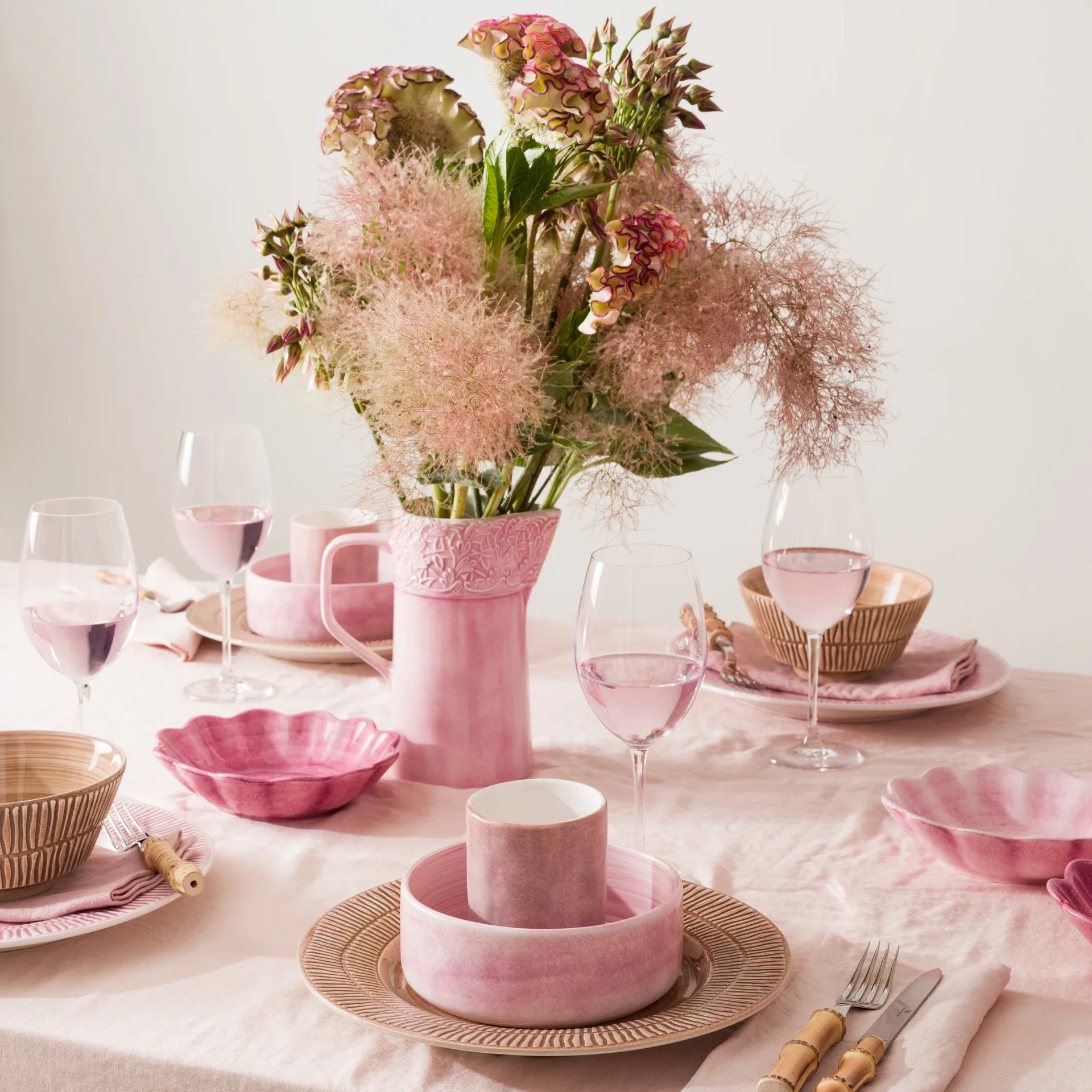 Stripes 盘子 Ø28 cm, Light 粉色 Mateus