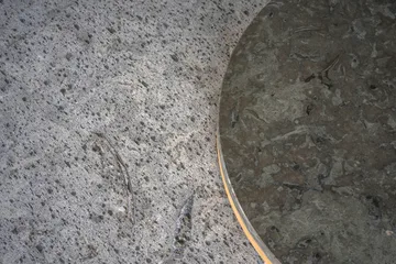 Dondo 白色着色橡木边几Ø45cm - 亚光石灰石 - Mavis