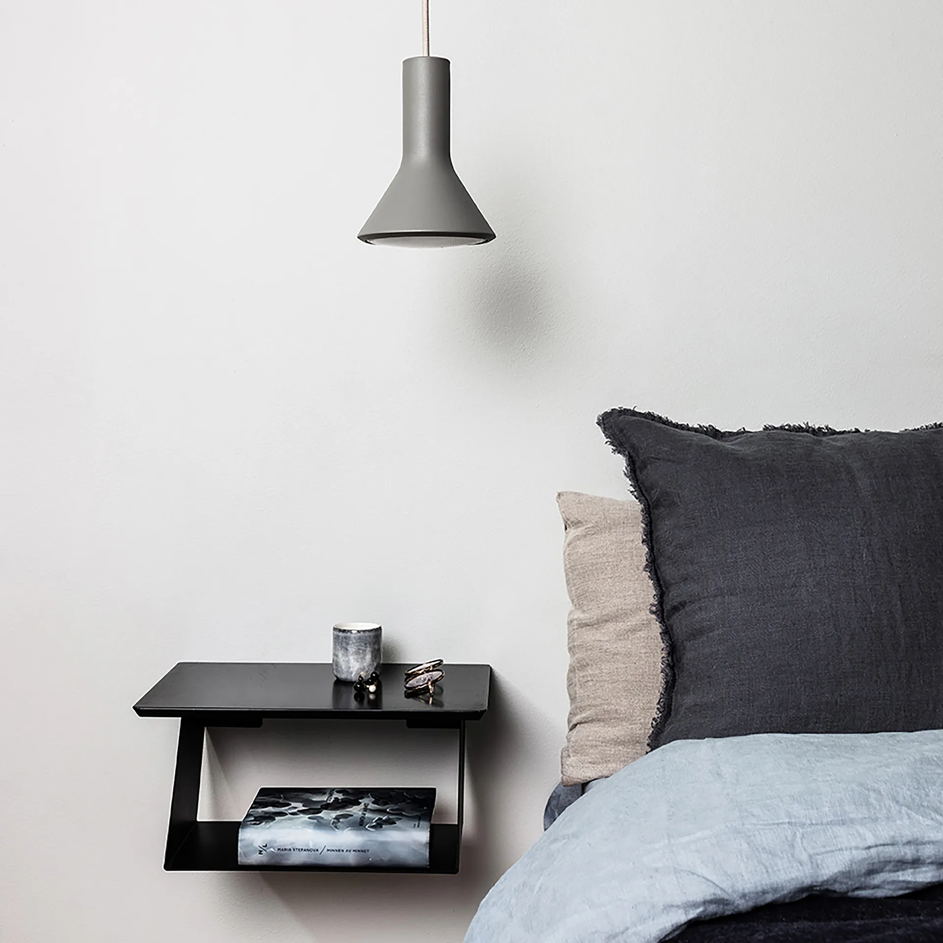 Edgy shelf, 黑色 Maze