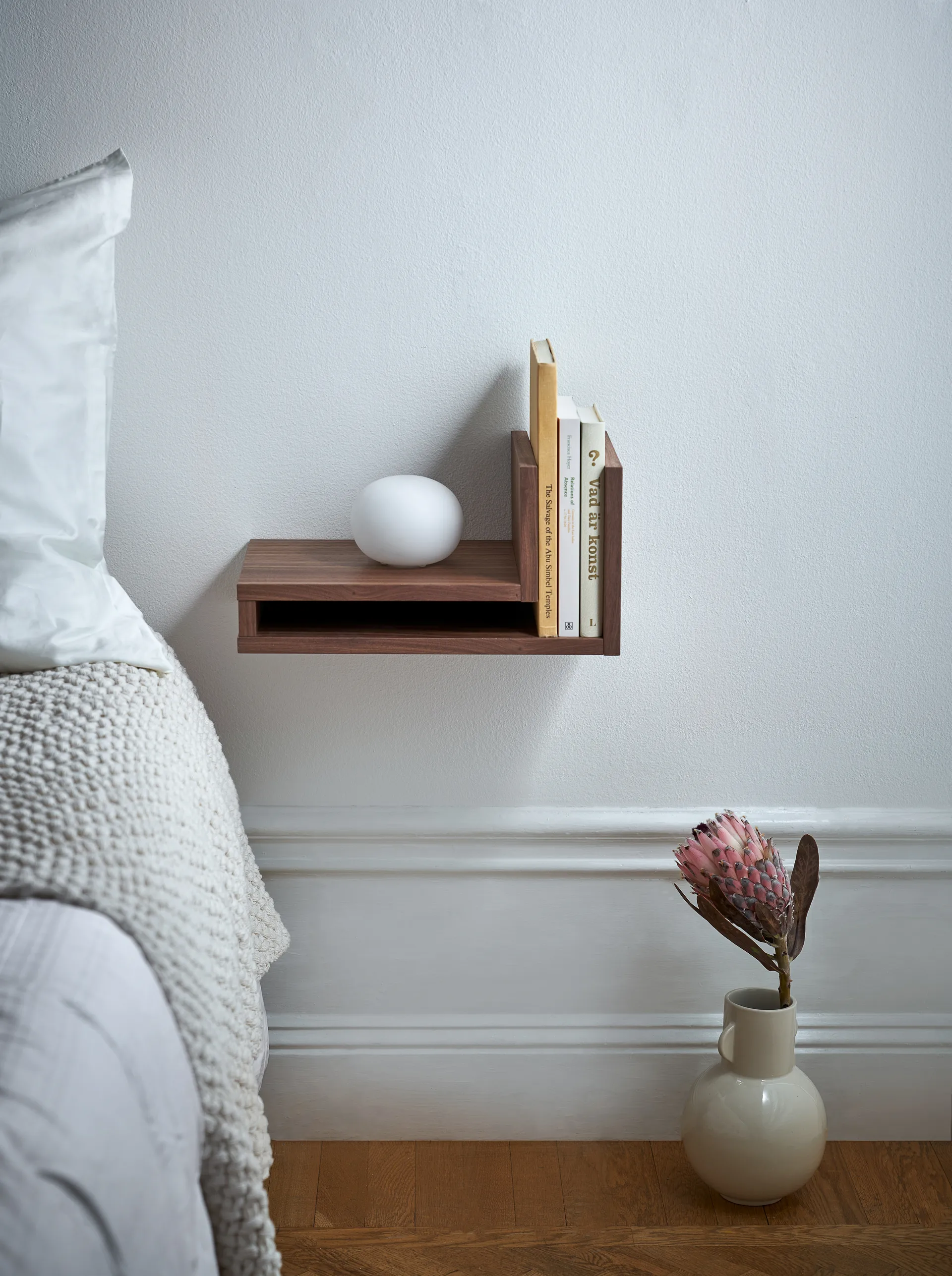 F-shelf wall shelf walnut, shelf - left Maze