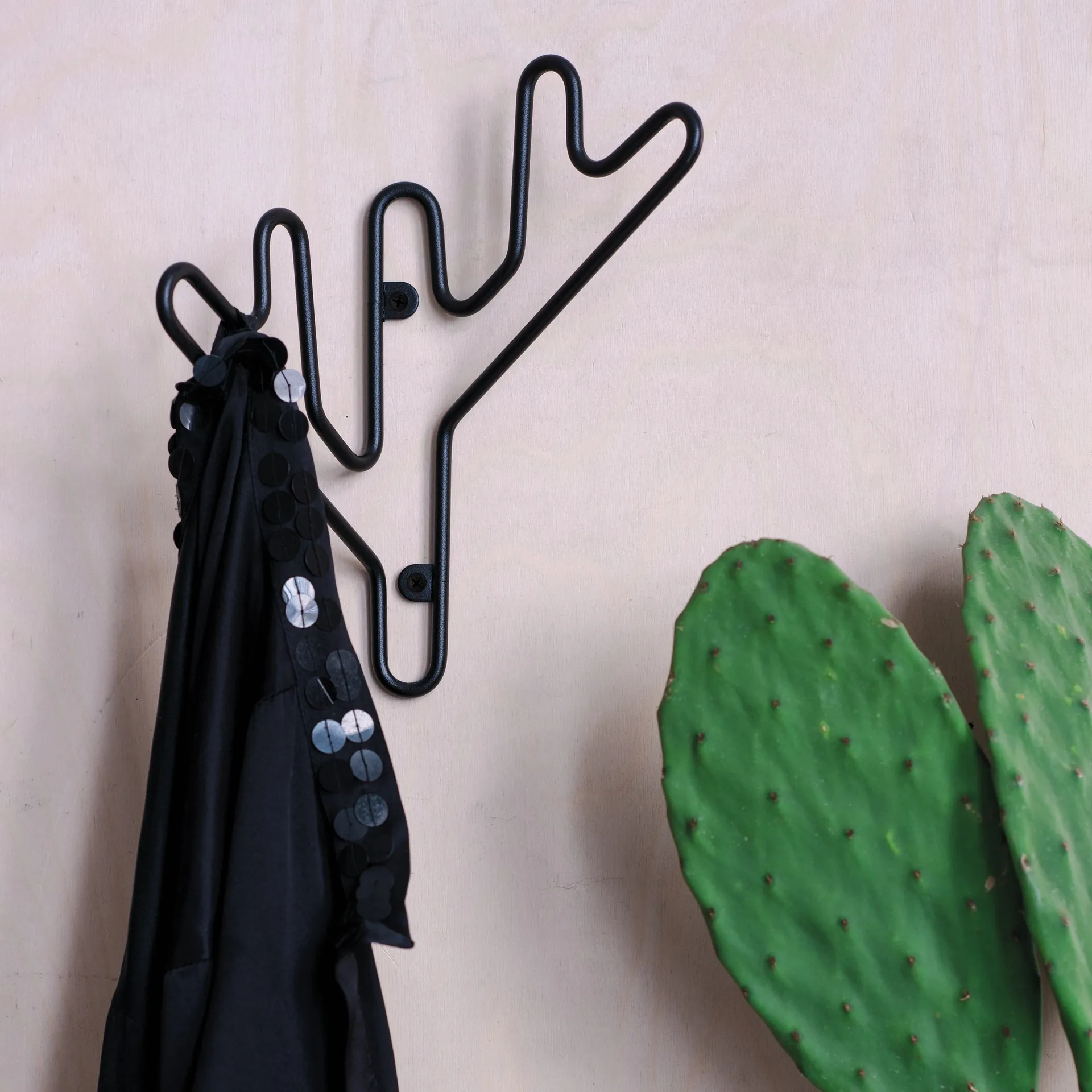 Twig coat hanger, 黑色 Maze