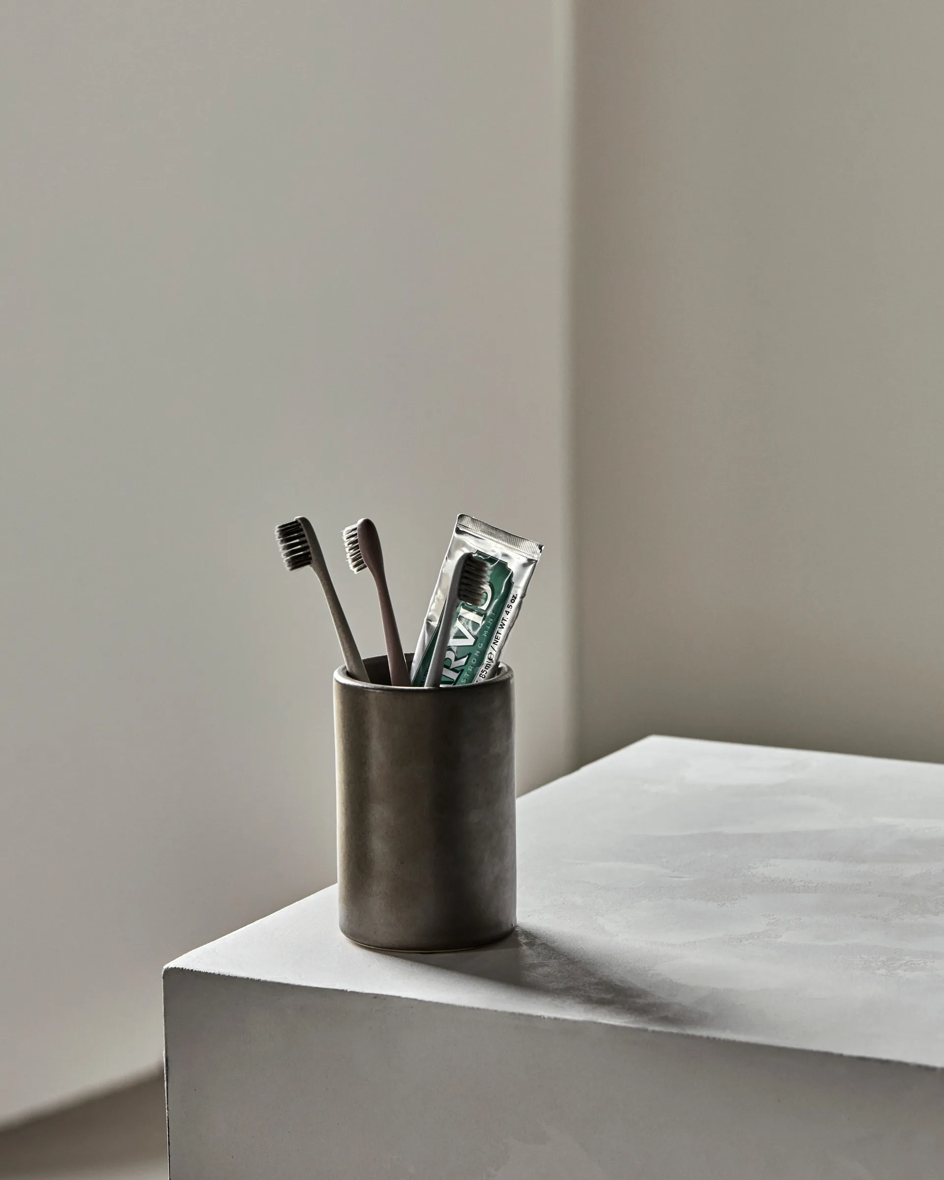 Datura storage 马克杯 Ø8 cm, 暗灰 Meraki