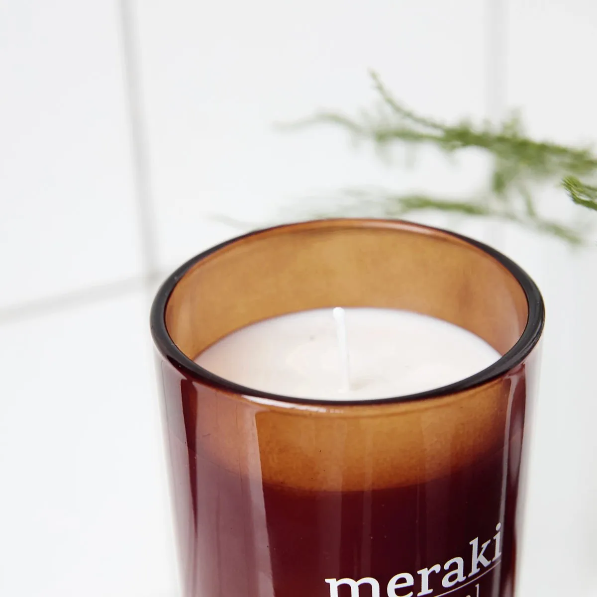 Meraki 香薰蜡烛 棕色玻璃 35 hours, nordic pine Meraki