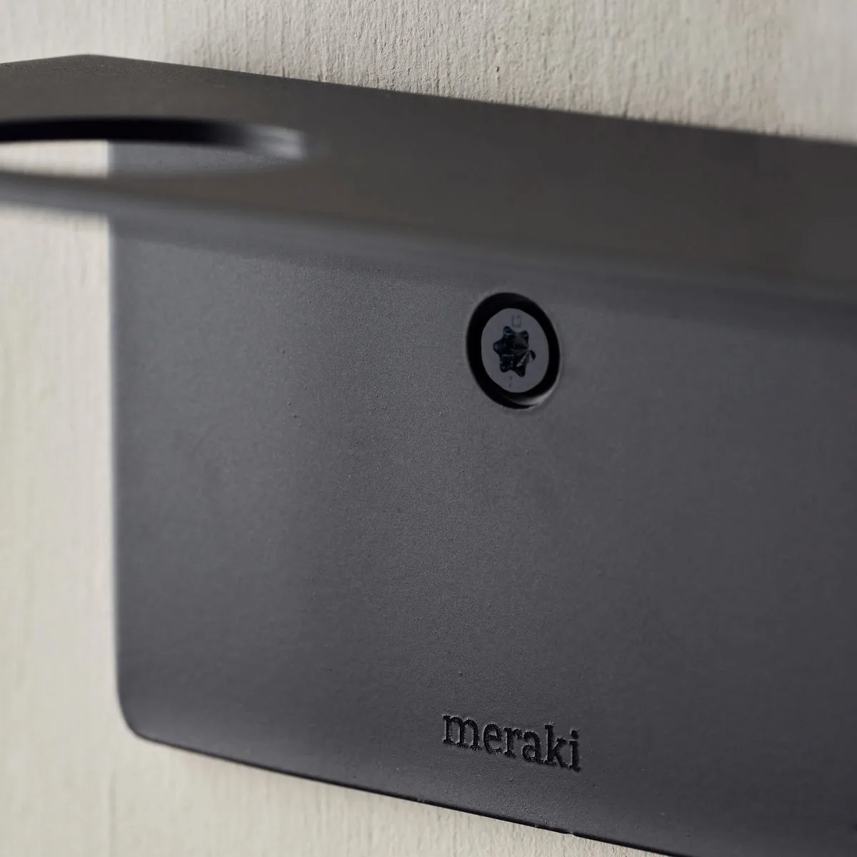 Meraki 带瓶架挂钩置物架, 拉丝黑色饰面 Meraki