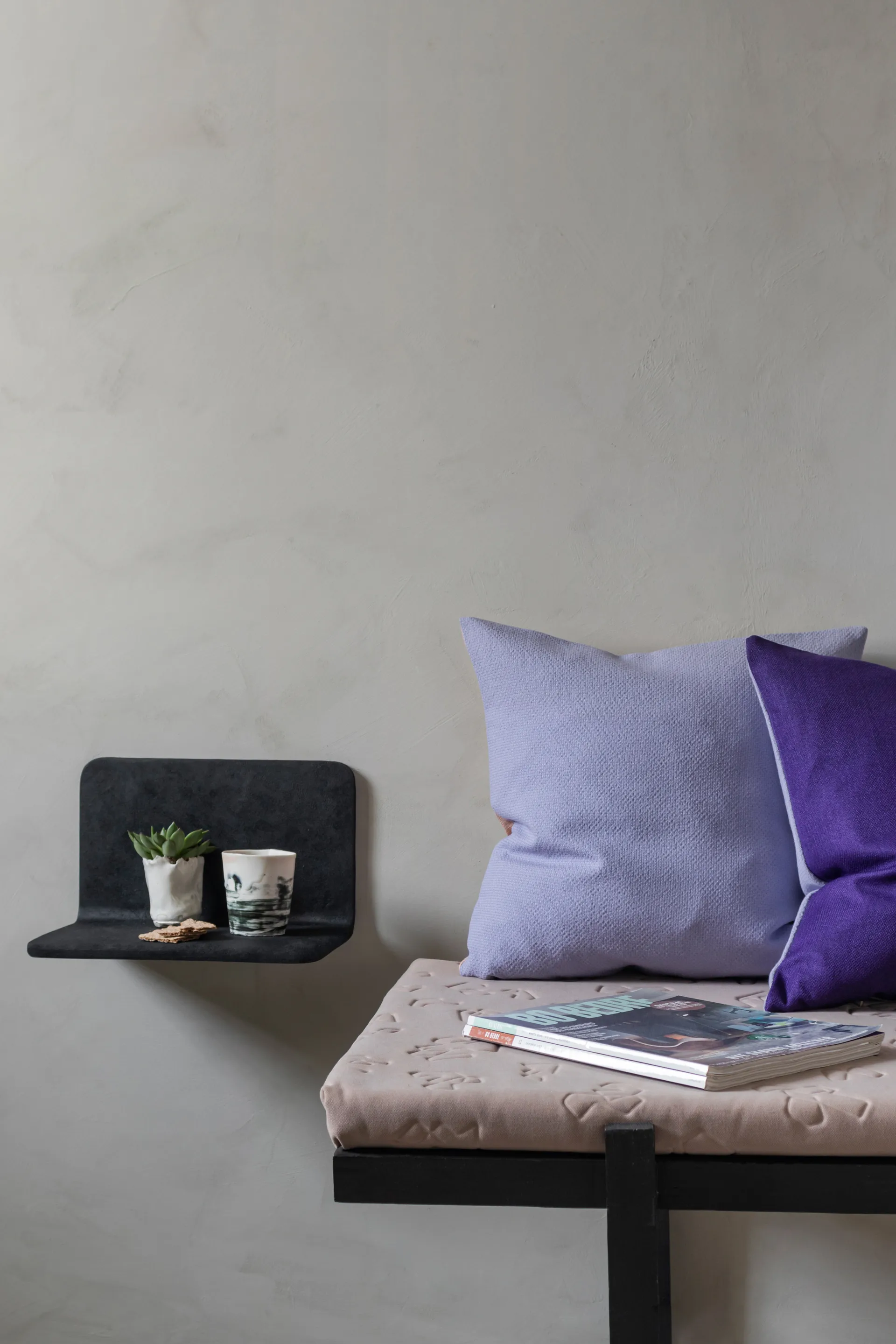 Art Studio wall-mounted side shelf, 黑色 Mette Ditmer