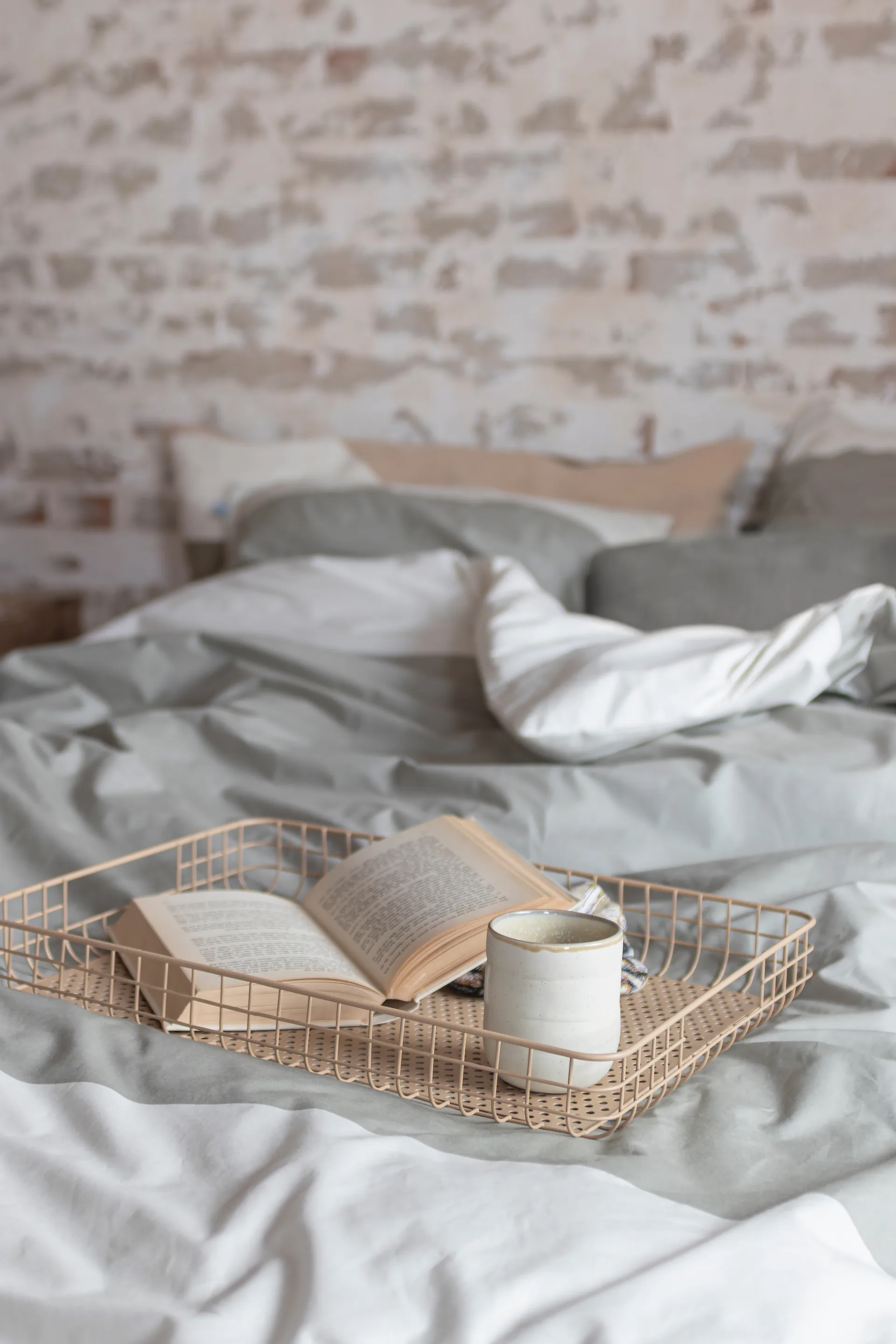 Lift serving 托盘 33.5x45.5 cm, 沙色 Mette Ditmer