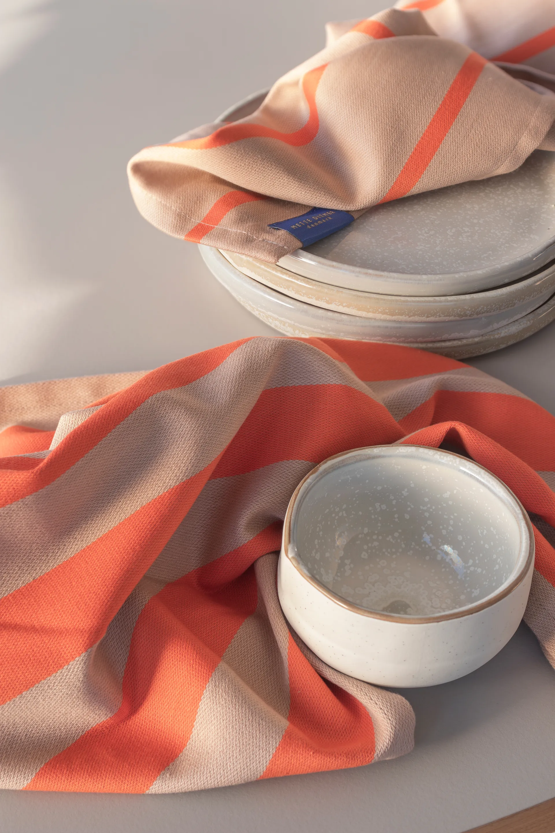 Stripes 抹布洗碗布 33x33 cm 两件套装, 拿铁色 Mette Ditmer