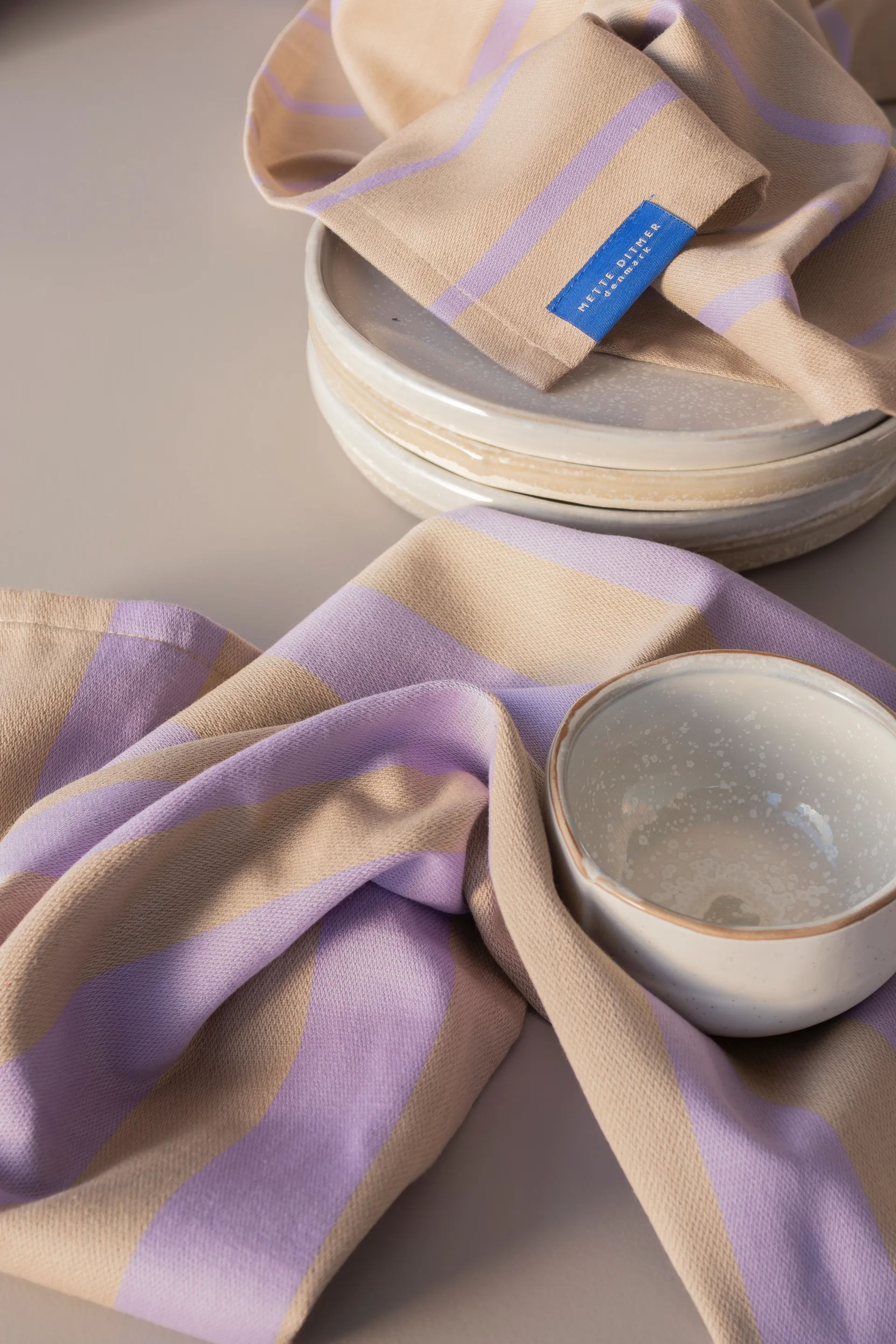 Stripes 厨房巾 50x70 cm 两件套装, 沙色 Mette Ditmer