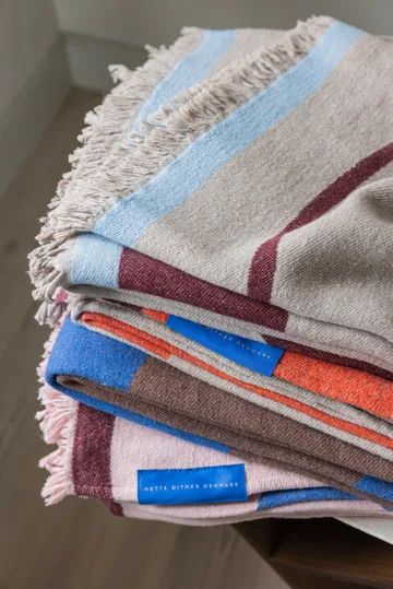 Studio 毯子 毯子 - 酒红色, 130x175 cm - Mette Ditmer