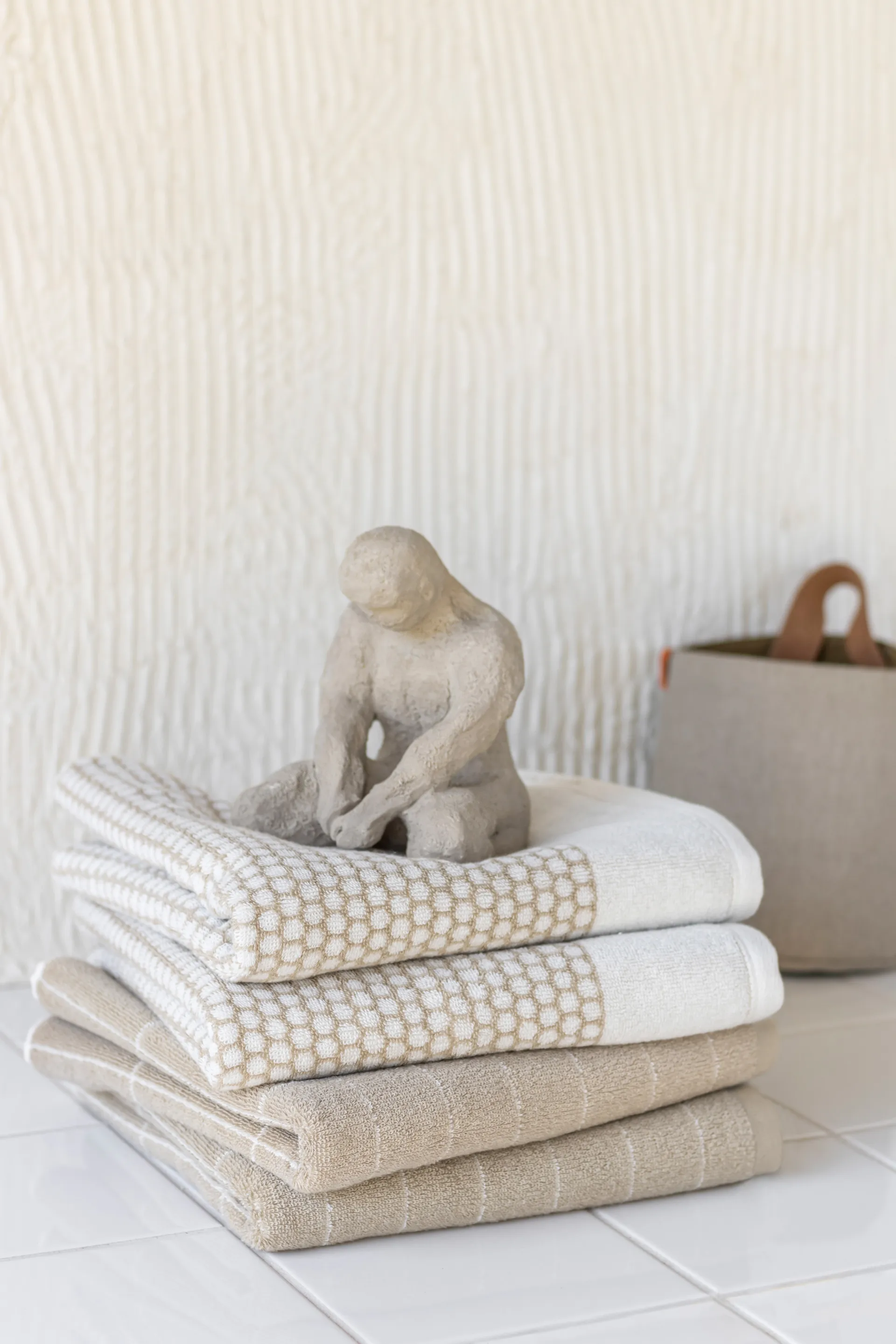 Tile Stone guest towel 38x60 cm 2 pack, 沙色-off 白色 Mette Ditmer