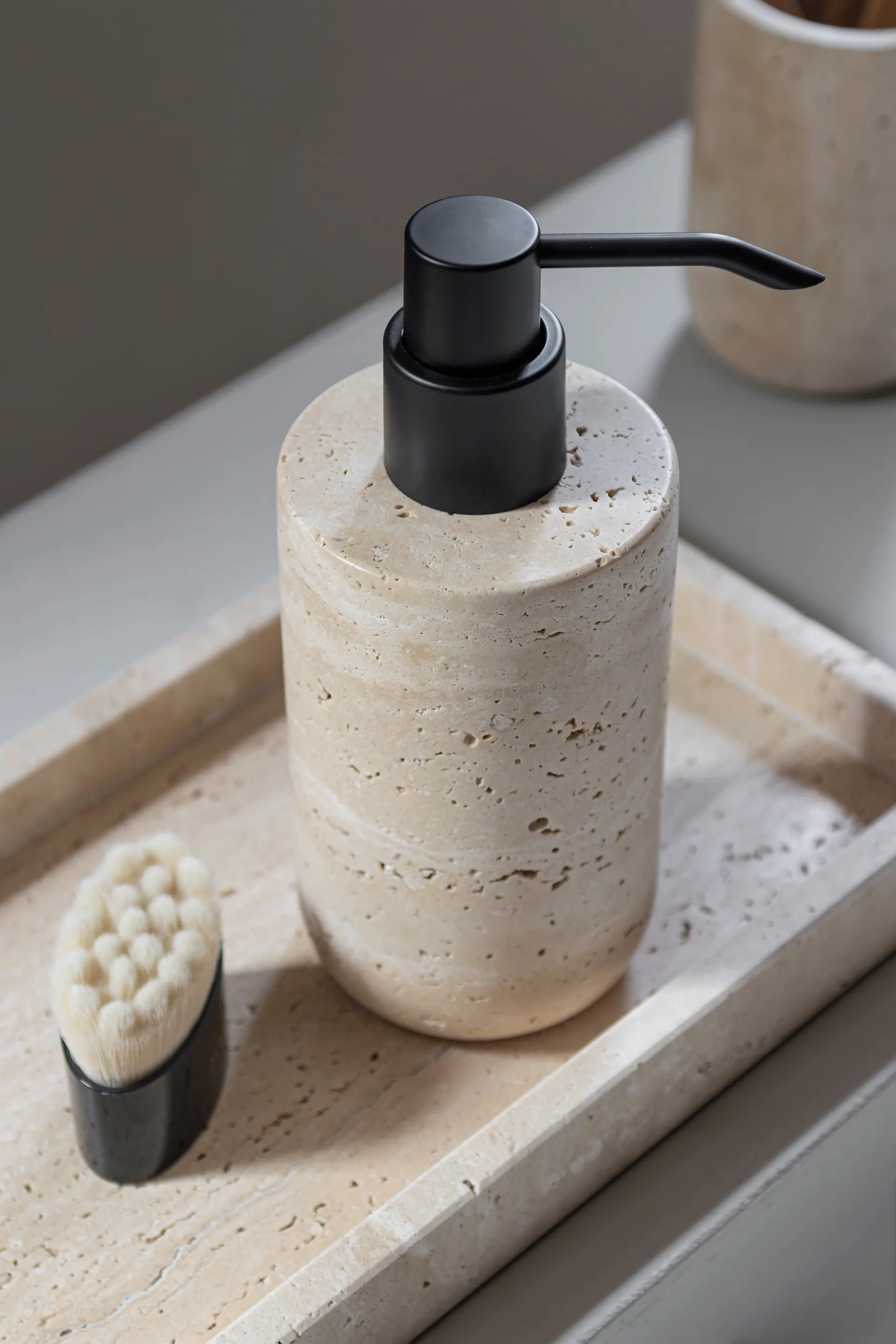 Travertine soap pump 17.5 cm, 亚麻色 Mette Ditmer