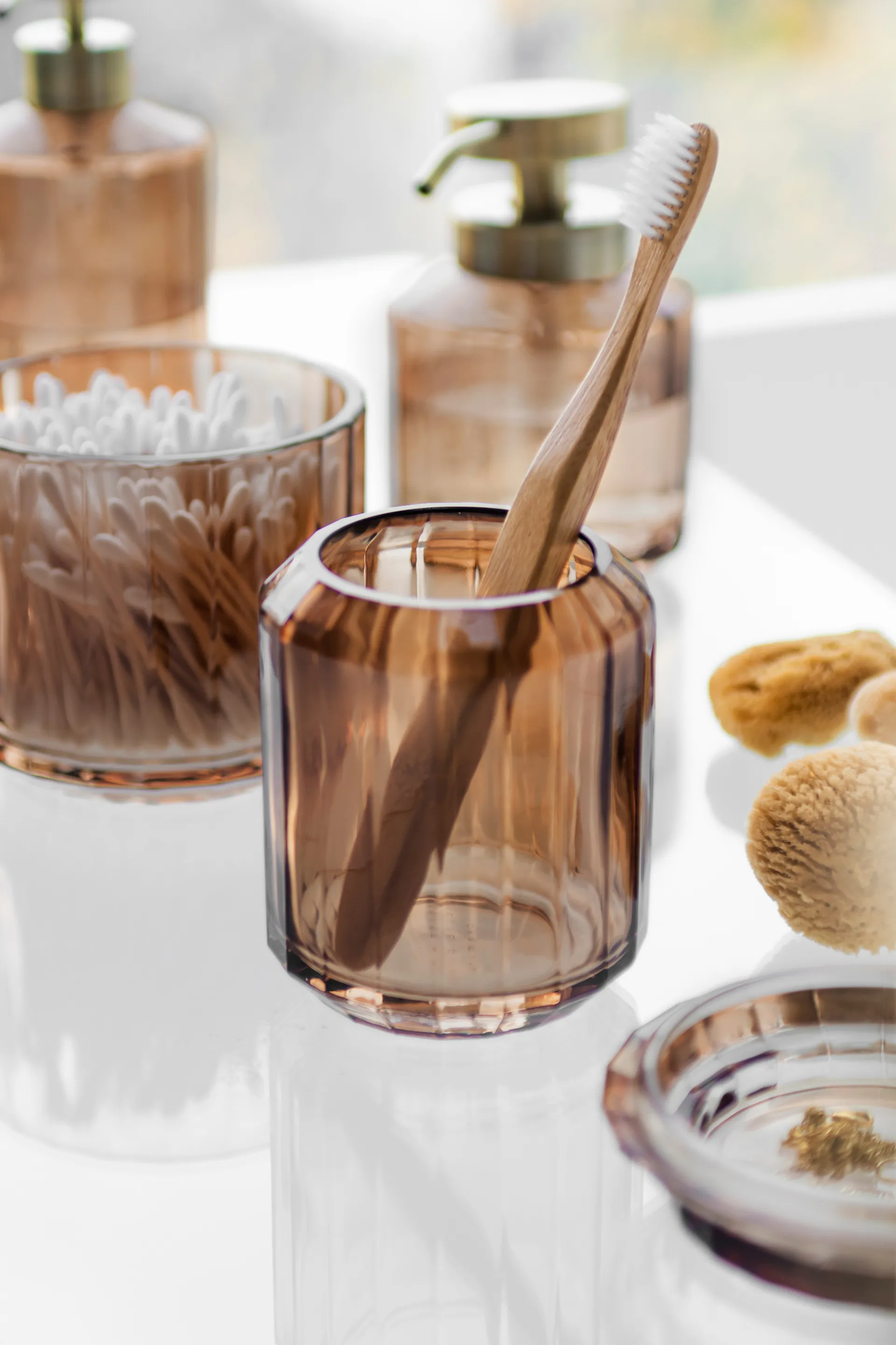 Vision toothbrush holder, Latte Mette Ditmer