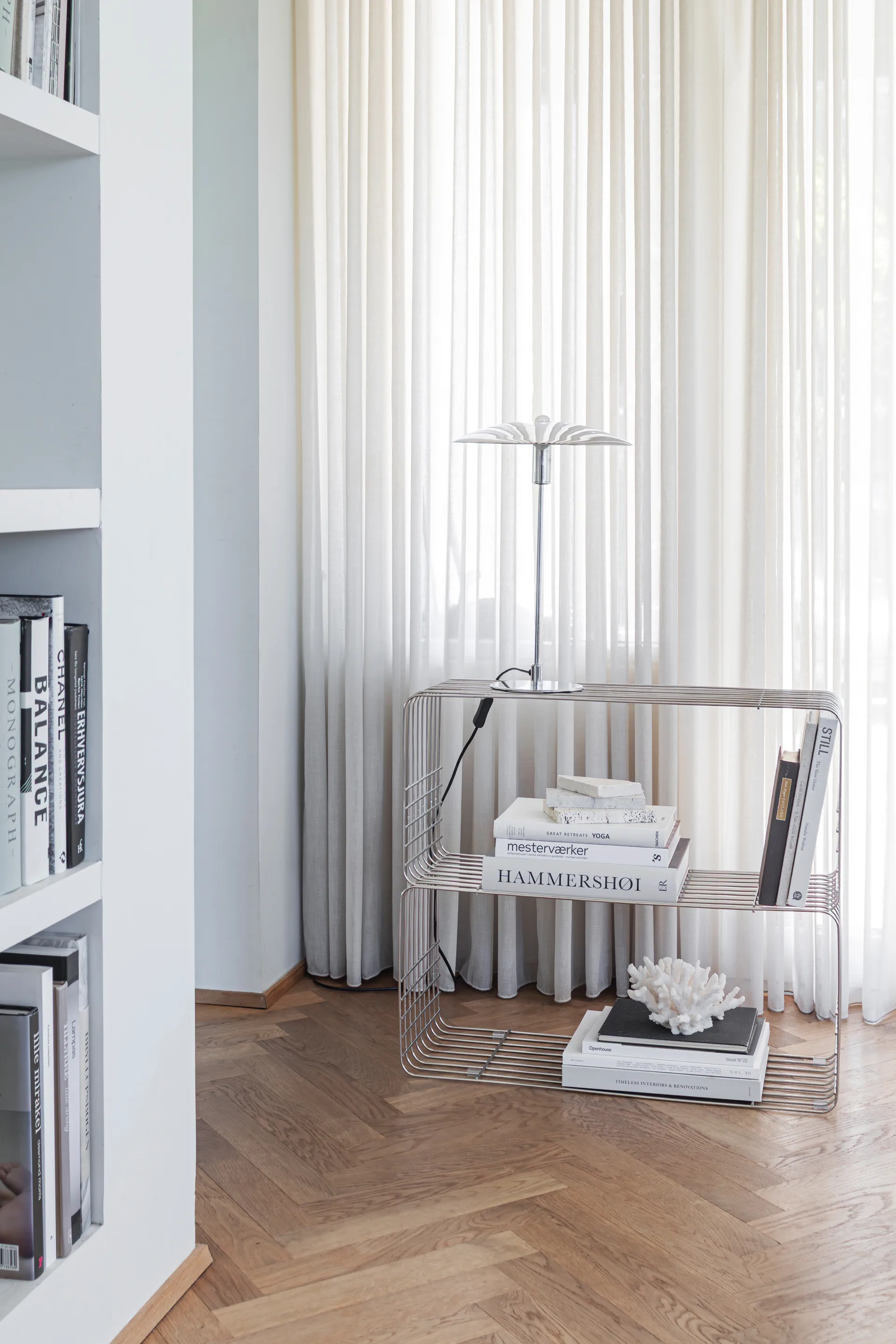 Wire 架子 31x70x26 cm, 镀铬色 Mette Ditmer