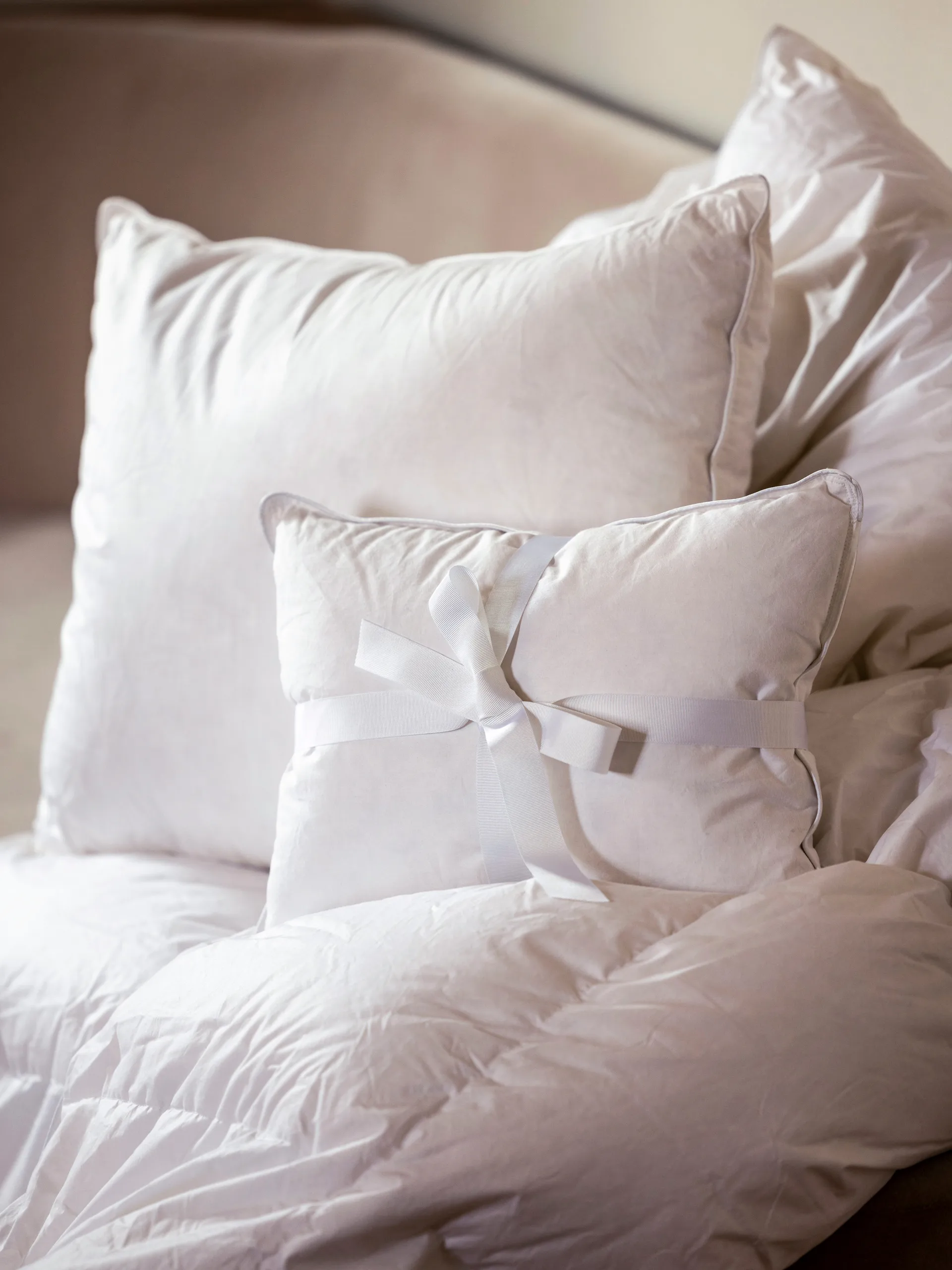 Sonno down pillow 中, White, 50x60 cm Mille Notti