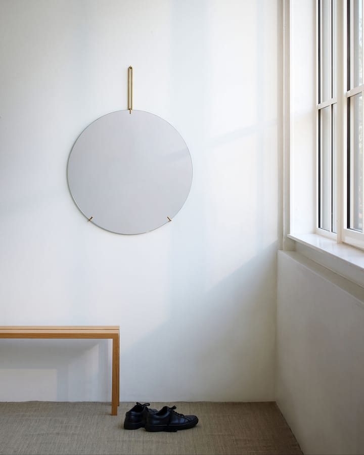 Moebe 墙面镜 Ø70 cm, 不锈钢 MOEBE