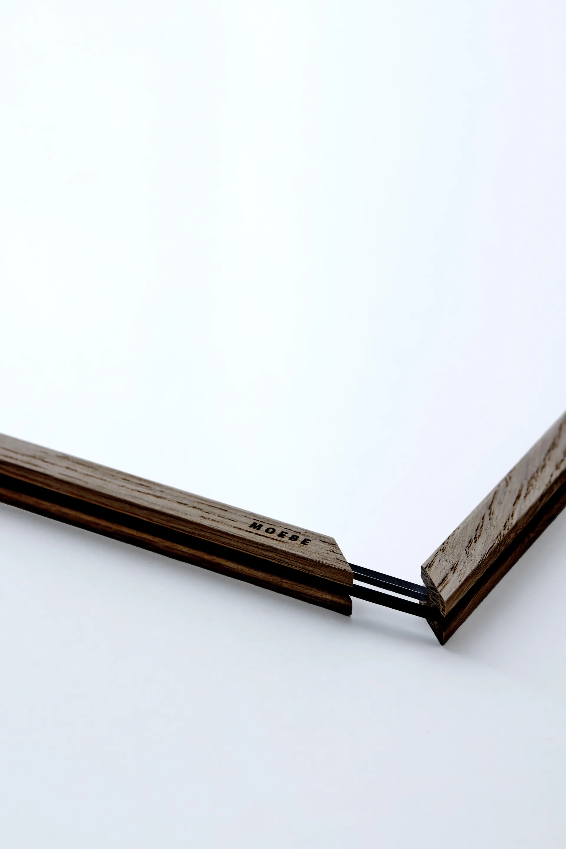 Moebe 框架 A3 31,7x44 cm, Smoked 自然木色 MOEBE