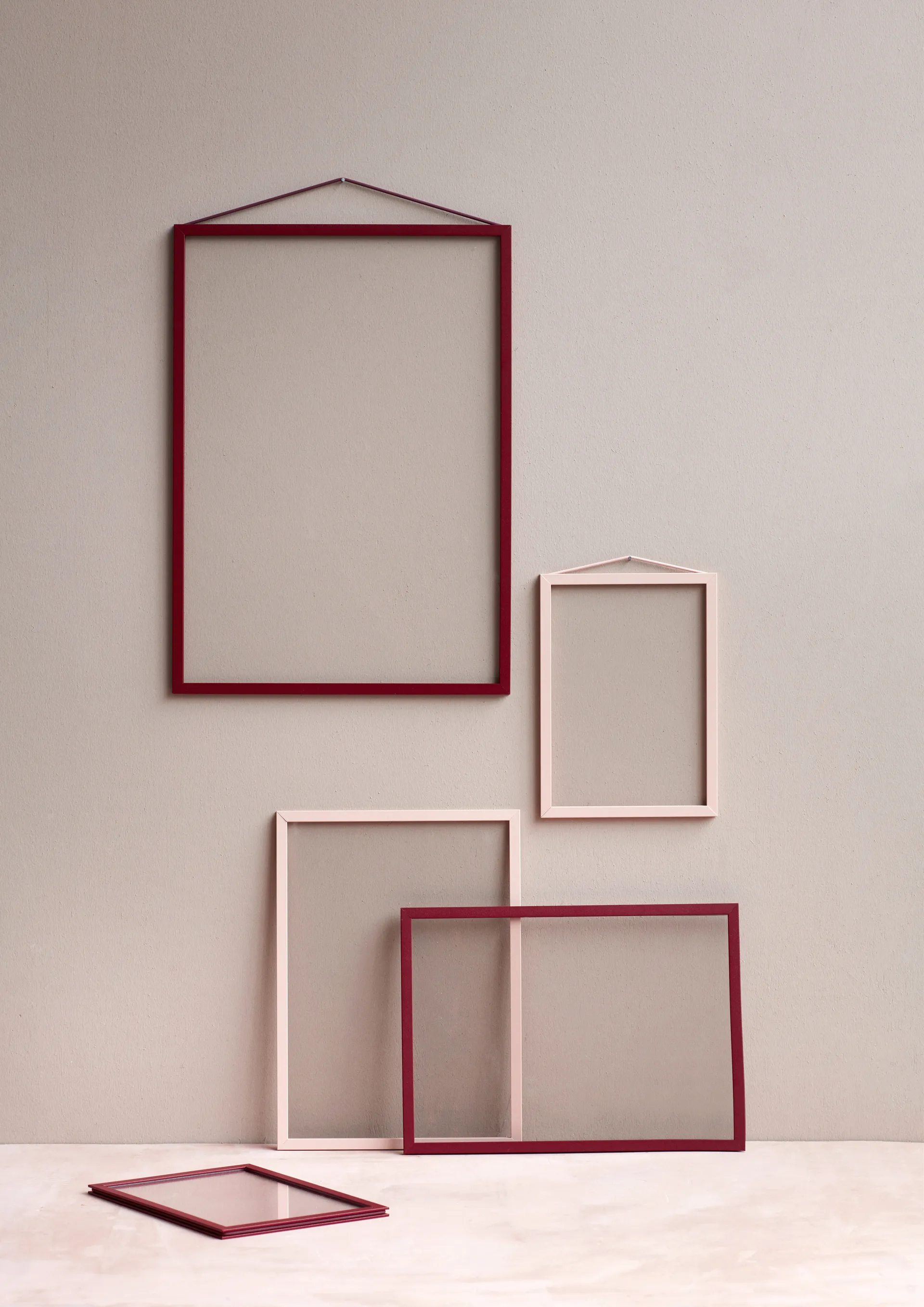 Moebe 框架 A4 22.6x31.3 cm, Transparent. Red MOEBE