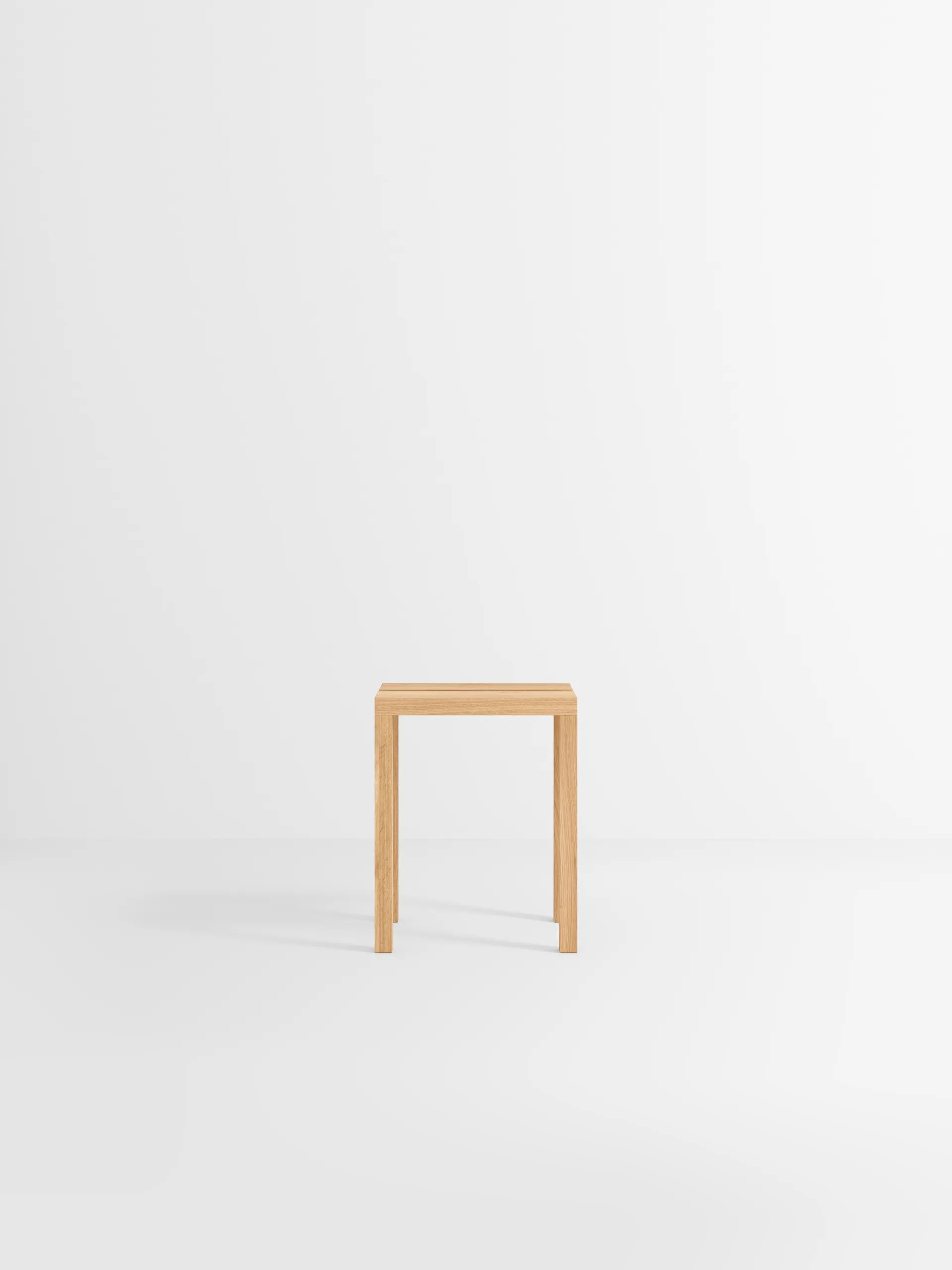 Moebe Peg 凳子35x27.5x44cm, 橡木色 MOEBE