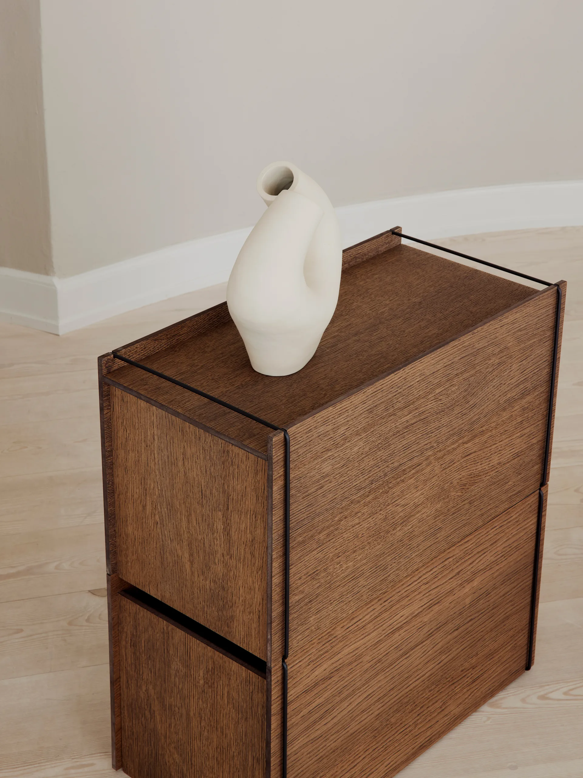 Moebe 储物箱, Smoked 自然木色-黑色 MOEBE