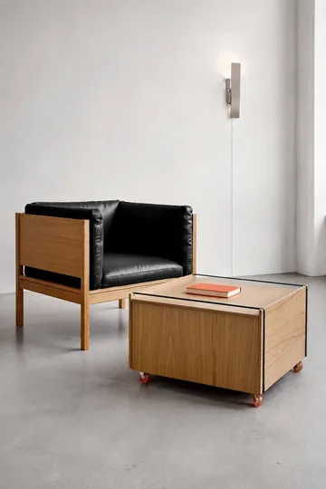 Moebe Storage Chest 储物茶几 - 涂油橡木-不锈钢，60x61x38.2 cm - MOEBE