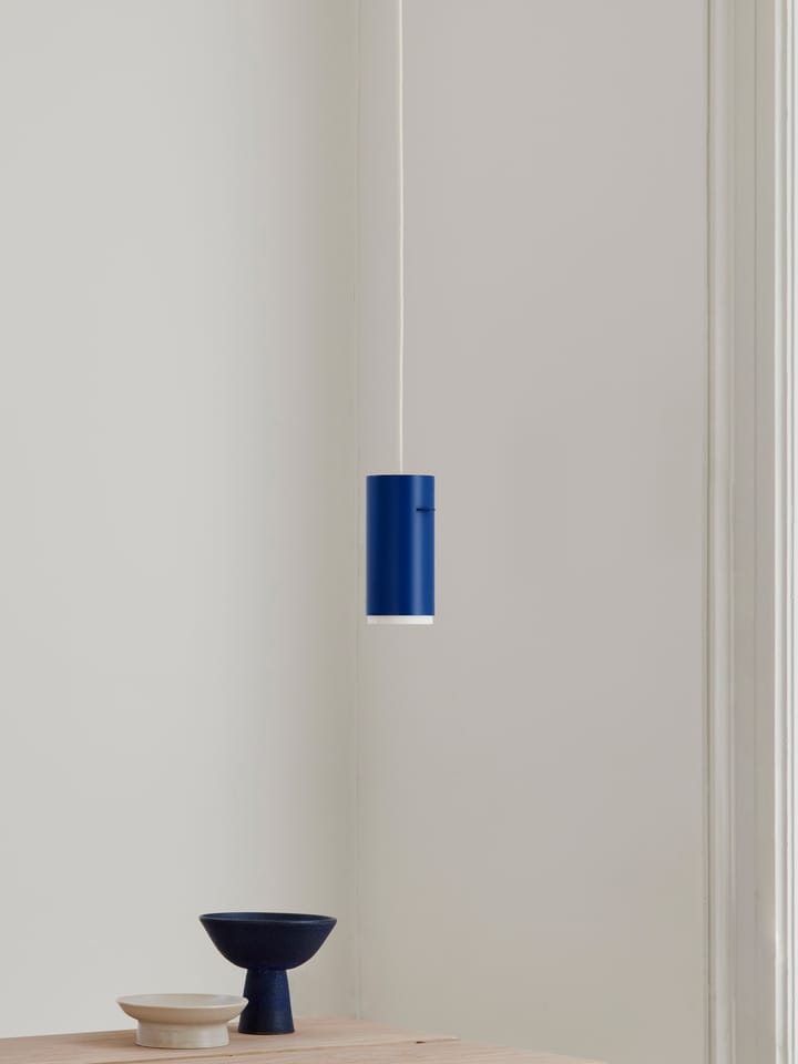 Moebe Tube 吊灯 小 Ø8 cm, Deep 蓝色 MOEBE