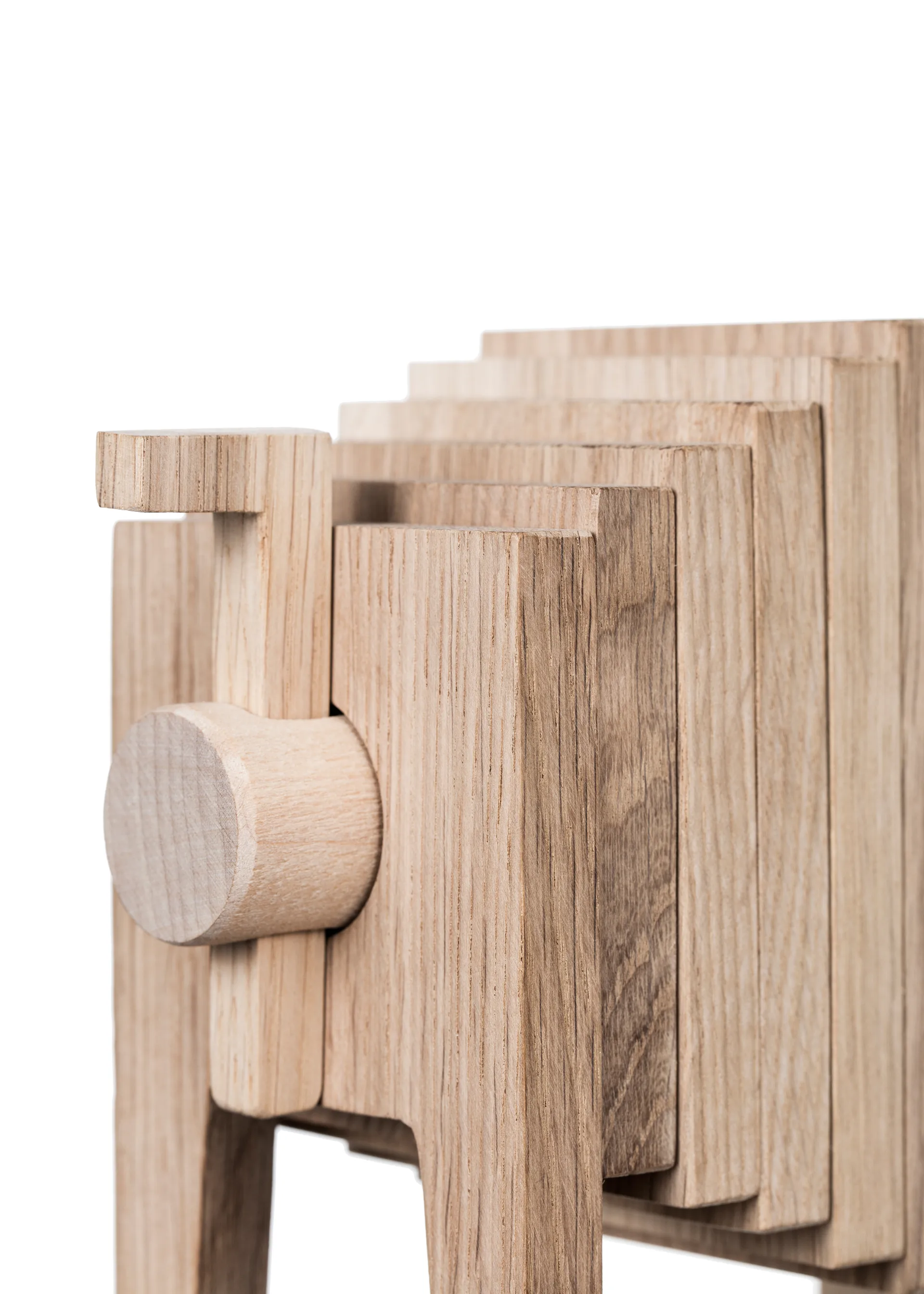 Polygrif oak 雕塑 21x32 cm, Wood. black MOEBE