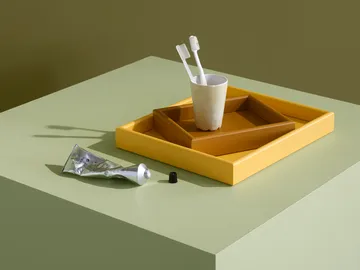 Arrange 中号托盘 27.3x32.6cm - 金合欢木色 - Montana