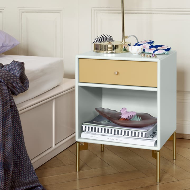 Dream bedside 桌子, Nordic 09, base 3cm Montana