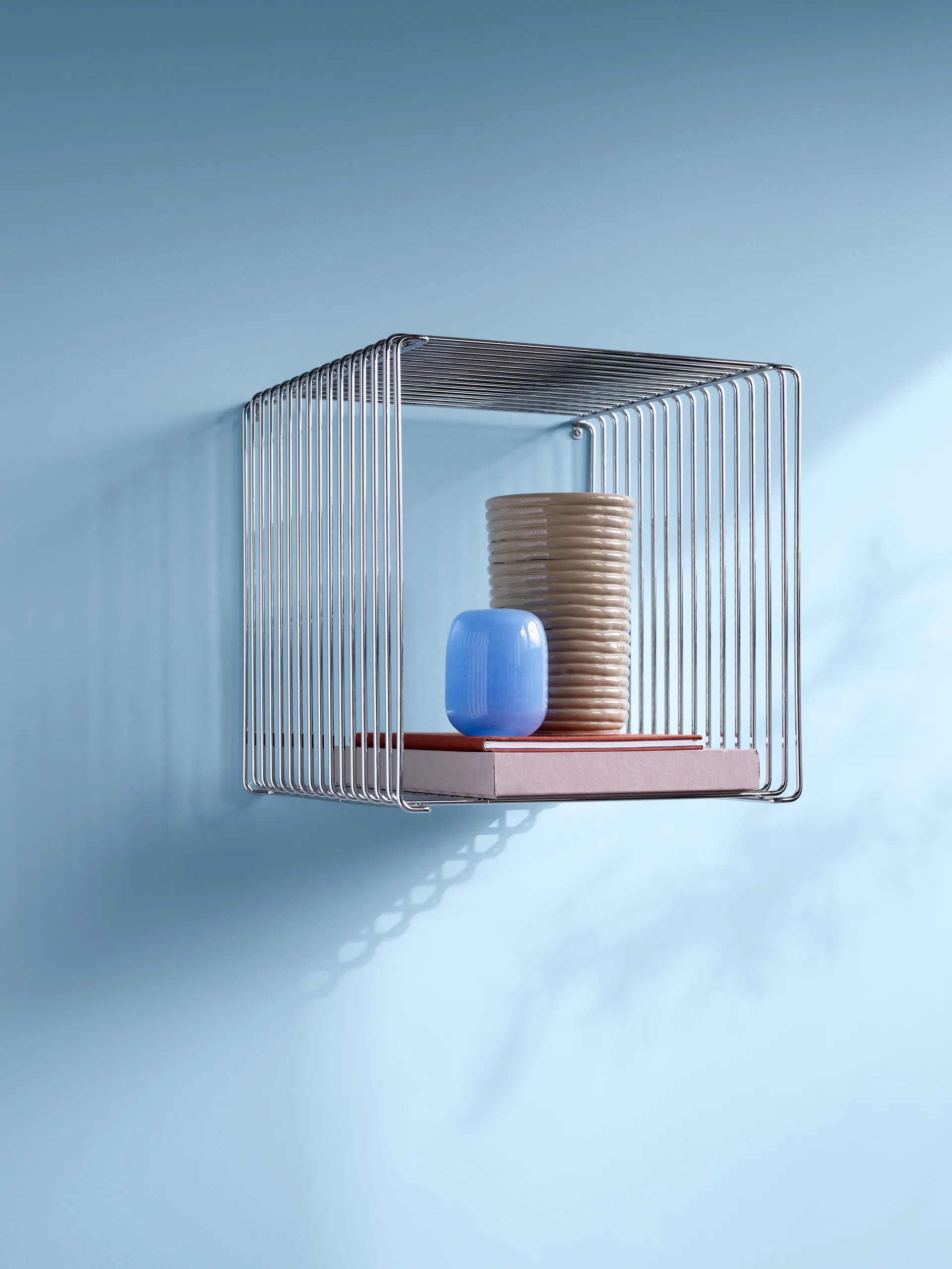 Panton Wire Single 架子 34,8x34,8x25,7 cm, Chrome Montana