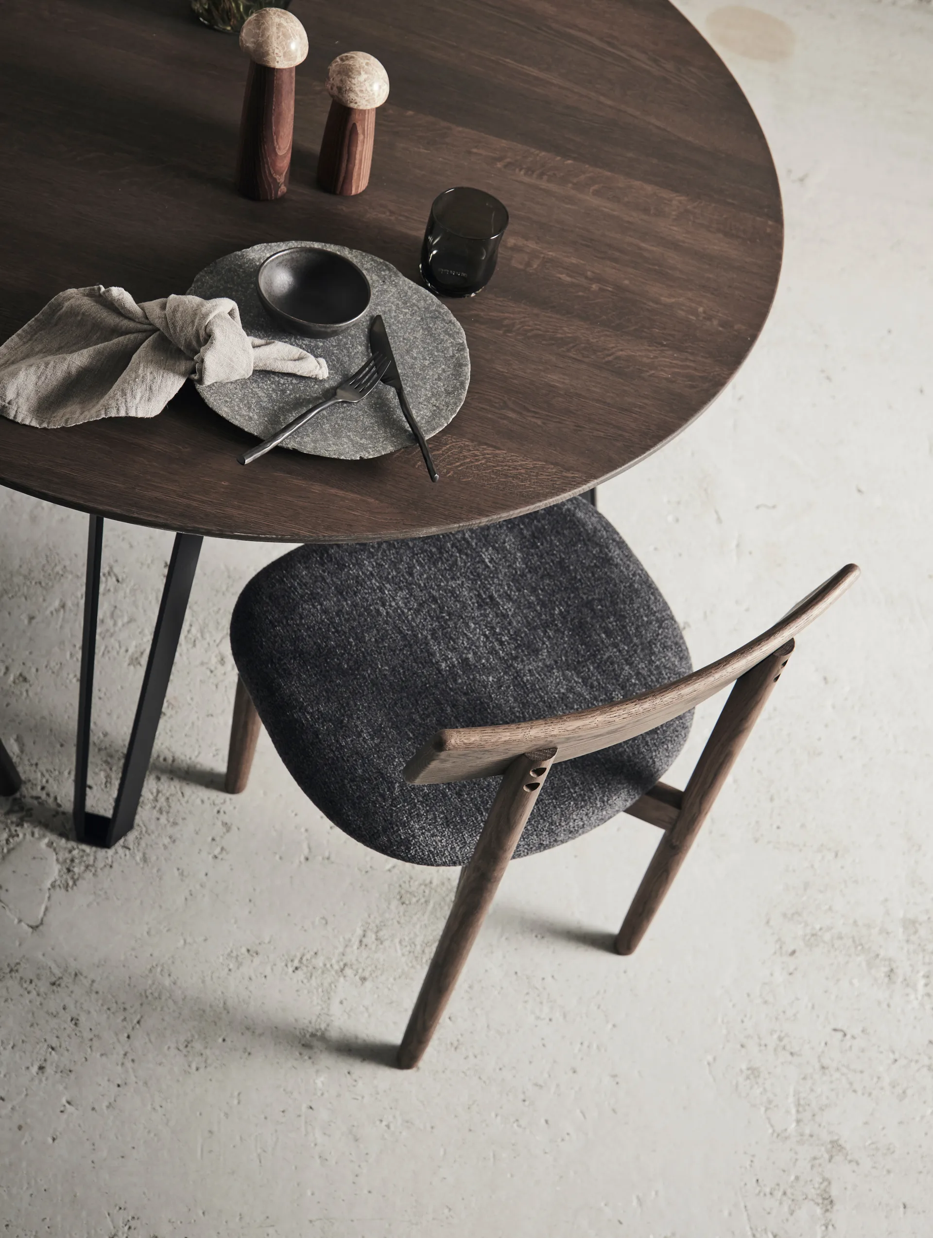 Yami 盐和胡椒研磨器 S, Carbonized ash-大理石色 MUUBS